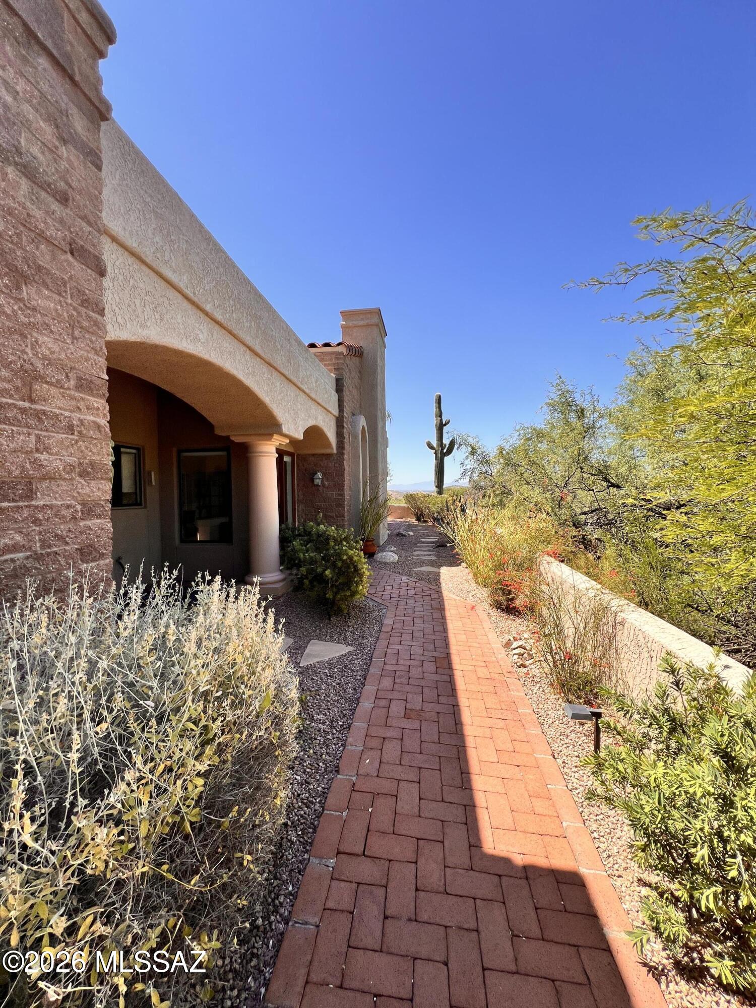 Ventana Serena (1-46) - Residential Lease