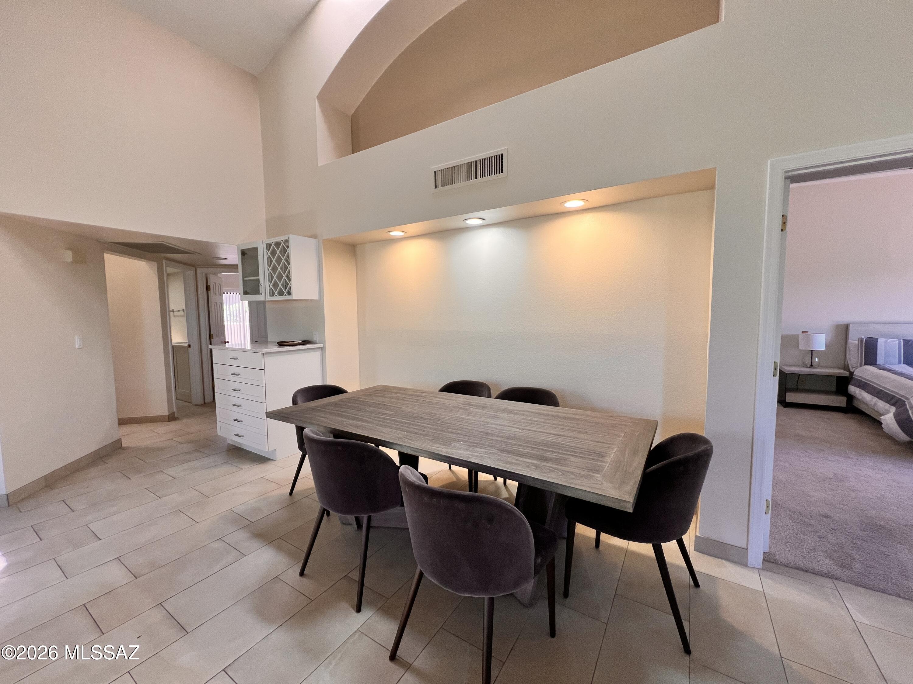 Ventana Serena (1-46) - Residential Lease