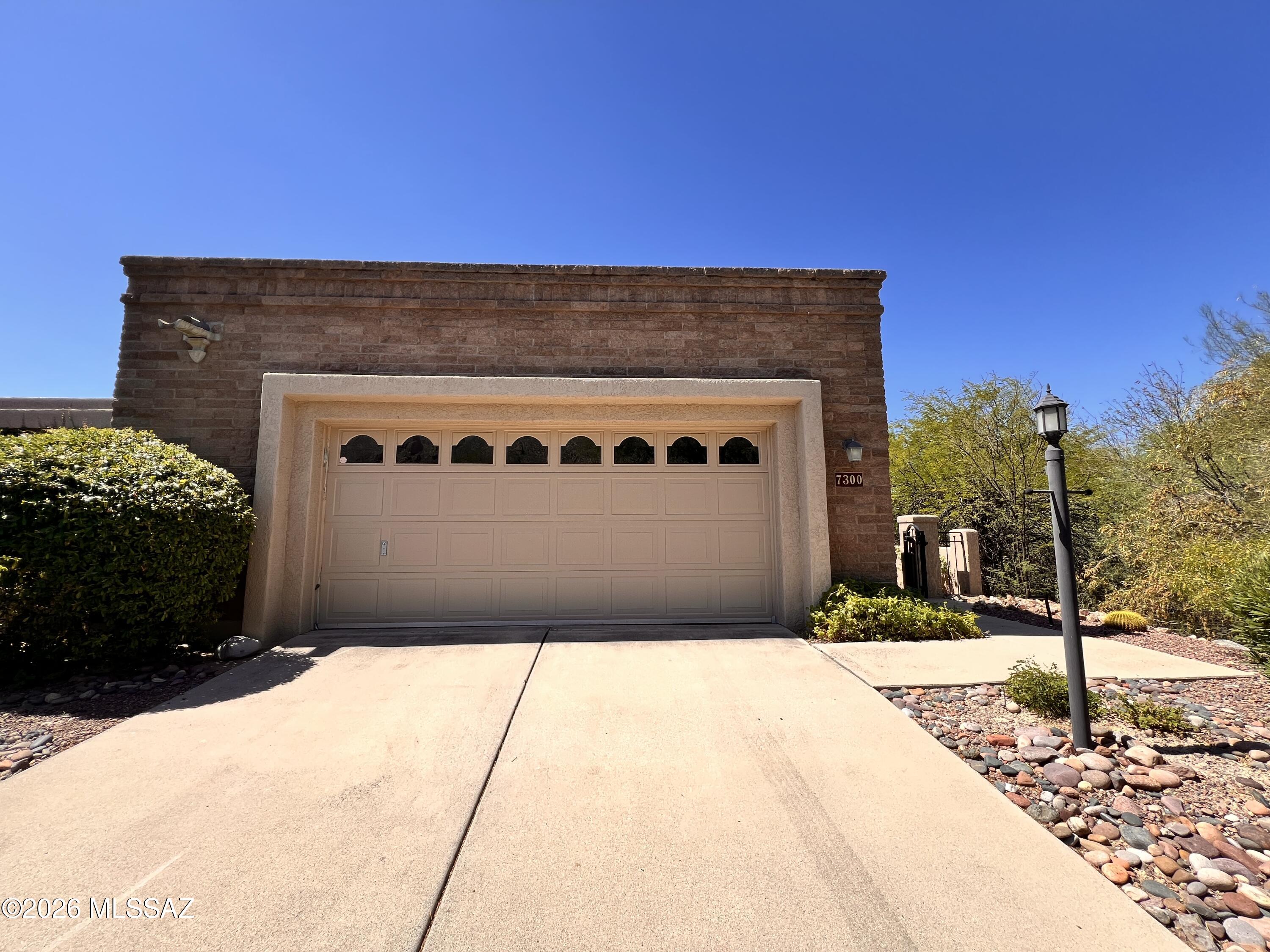 Ventana Serena (1-46) - Residential Lease
