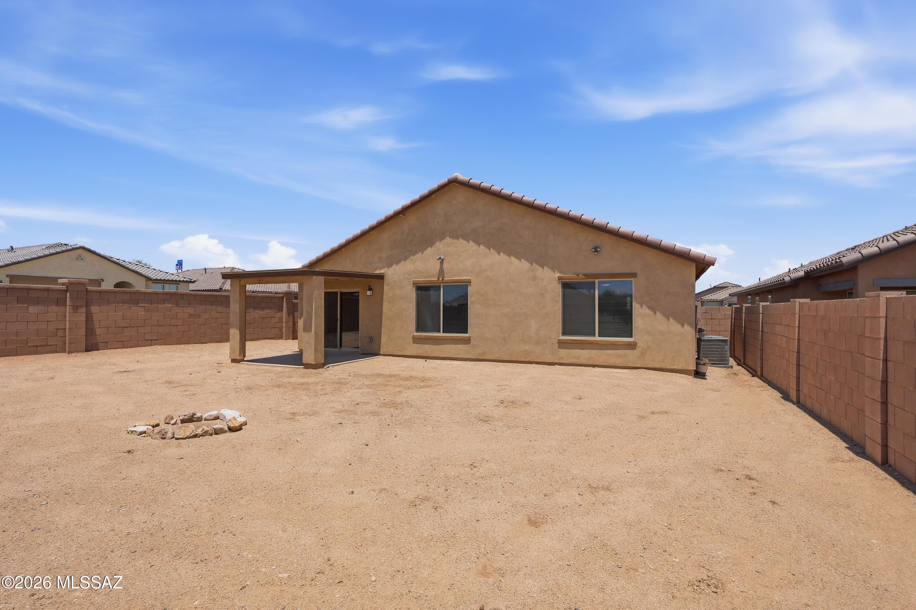 Entrada Del Pueblo - Residential