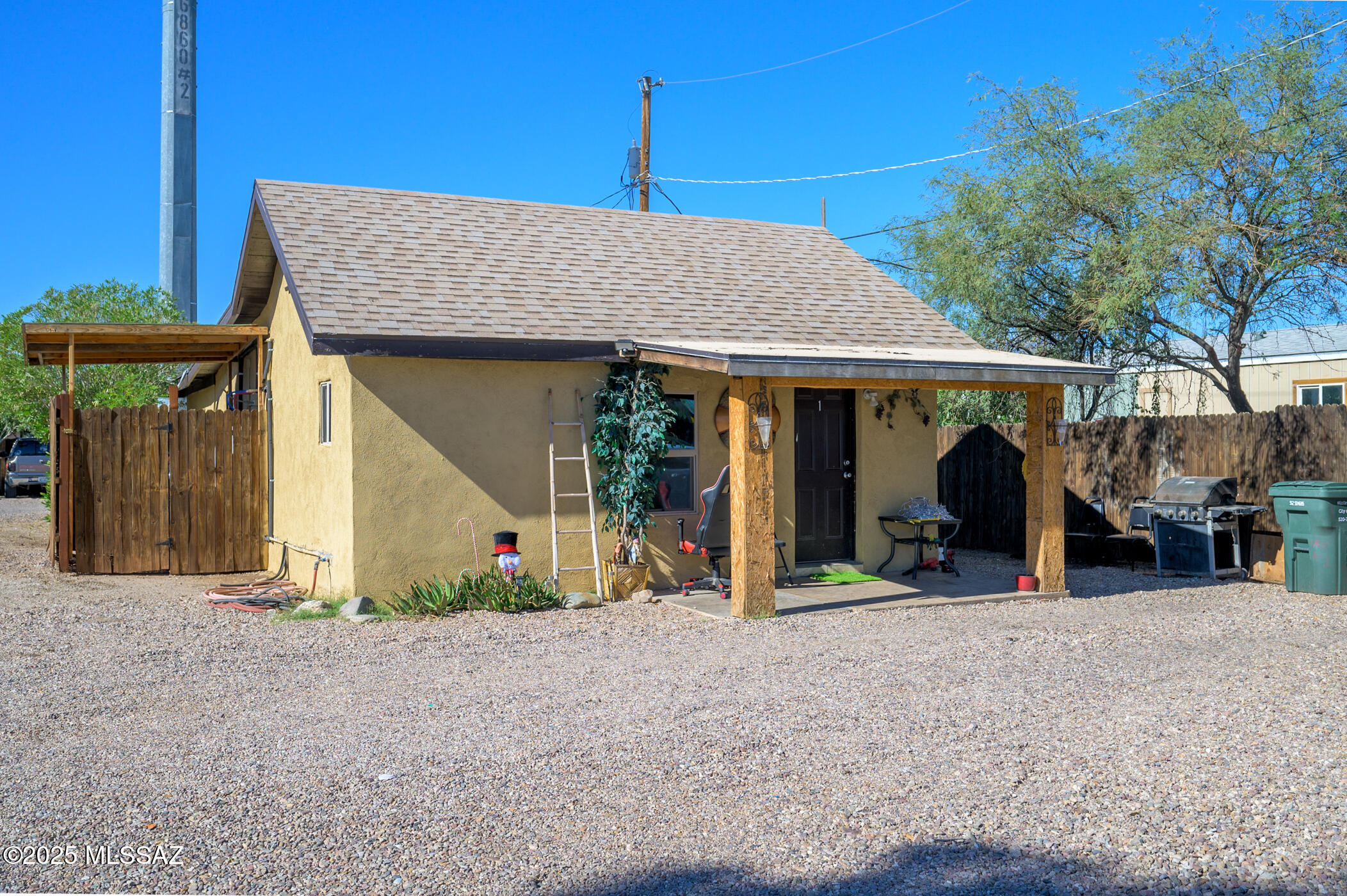 Range priced from $299,000 - $335,000, cash price at lower end or potential for seller financing at $335,000 with 20% down. Please call listing agent for details.
Turnkey triplex with consistent rental demand and reliable income. The property features one 2-bedroom, 1-bath unit and two 1-bedroom, 1-bath units, all currently occupied and generating immediate cash flow.
Extensive updates have been completed, including new windows, doors, cabinets, mini split systems, tile flooring, stucco, drywall, and roofing, reducing future maintenance concerns. Each unit is separately metered for electric and water, with tenants responsible for all utilities, helping keep operating costs low. The property offers on-site parking and convenient access to nearby shopping, dining, and major roadways, making it an attractive option for tenants.
Please do not disturb tenant