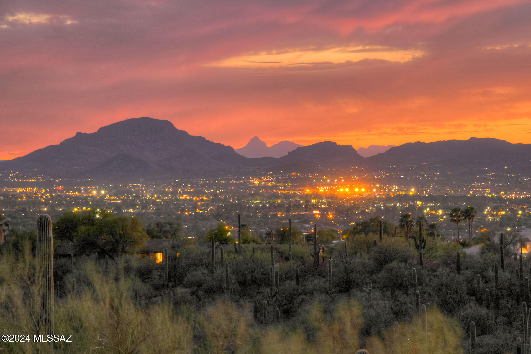 Quintana in the Catalina Foothills - Residential