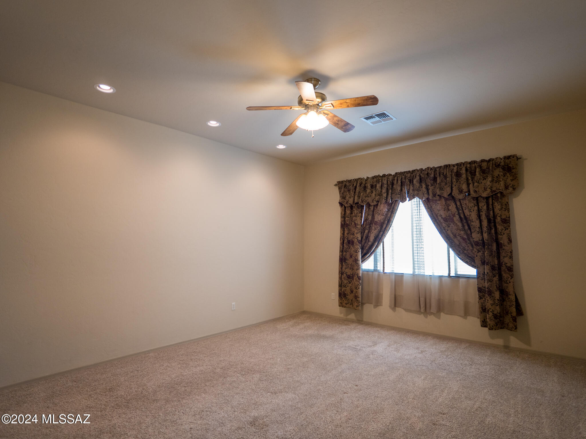 Civano 1 (166-527) - Residential Lease