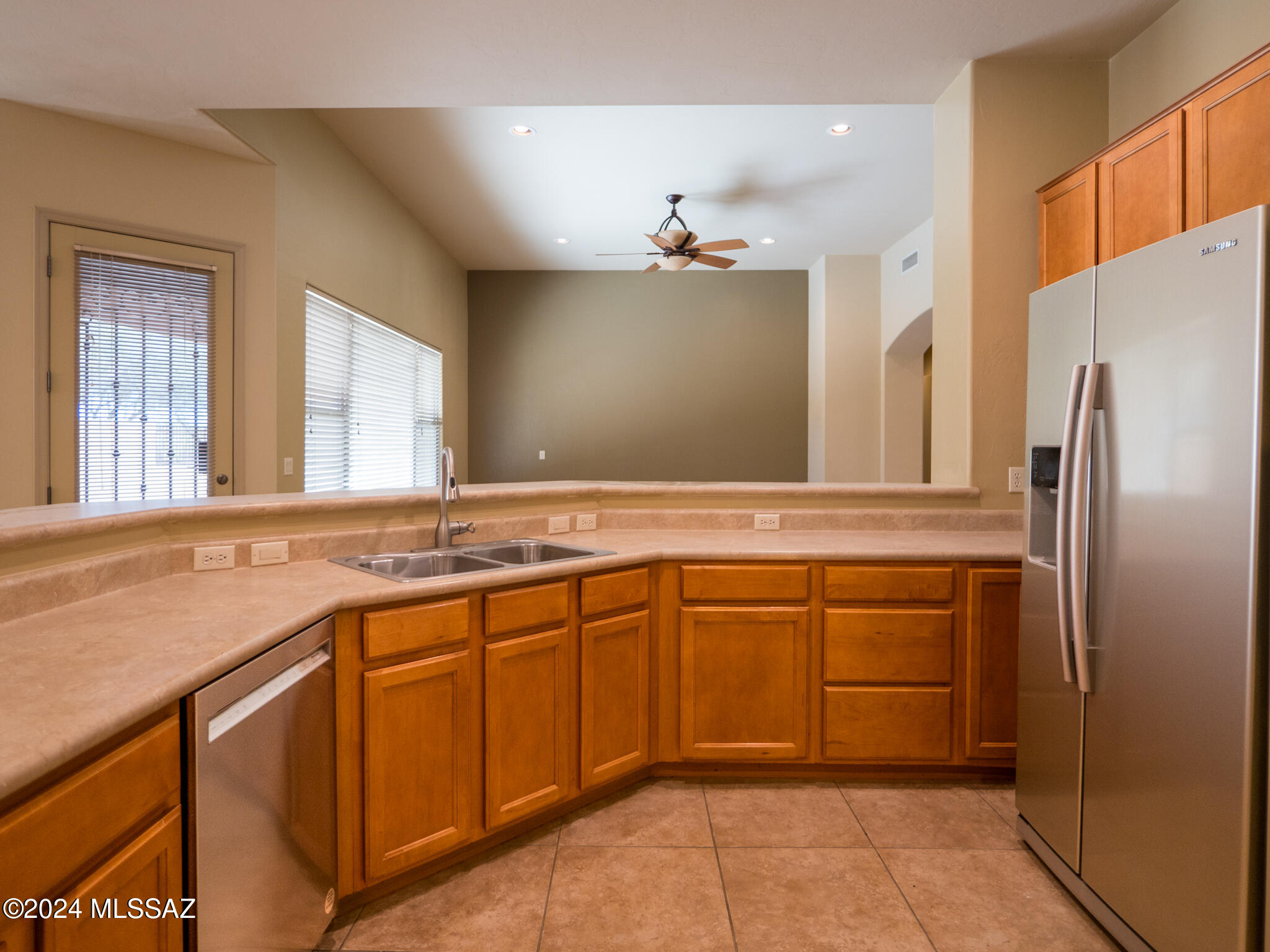 Civano 1 (166-527) - Residential Lease