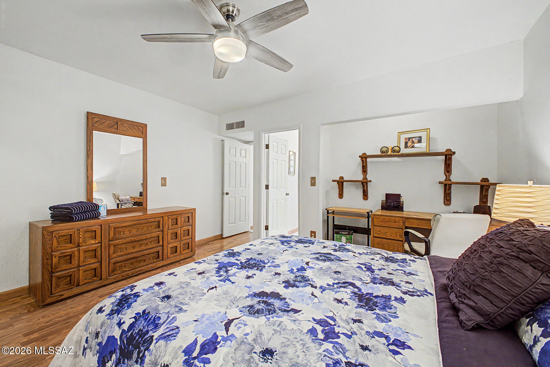 Pantano Park Townhouses - Residential