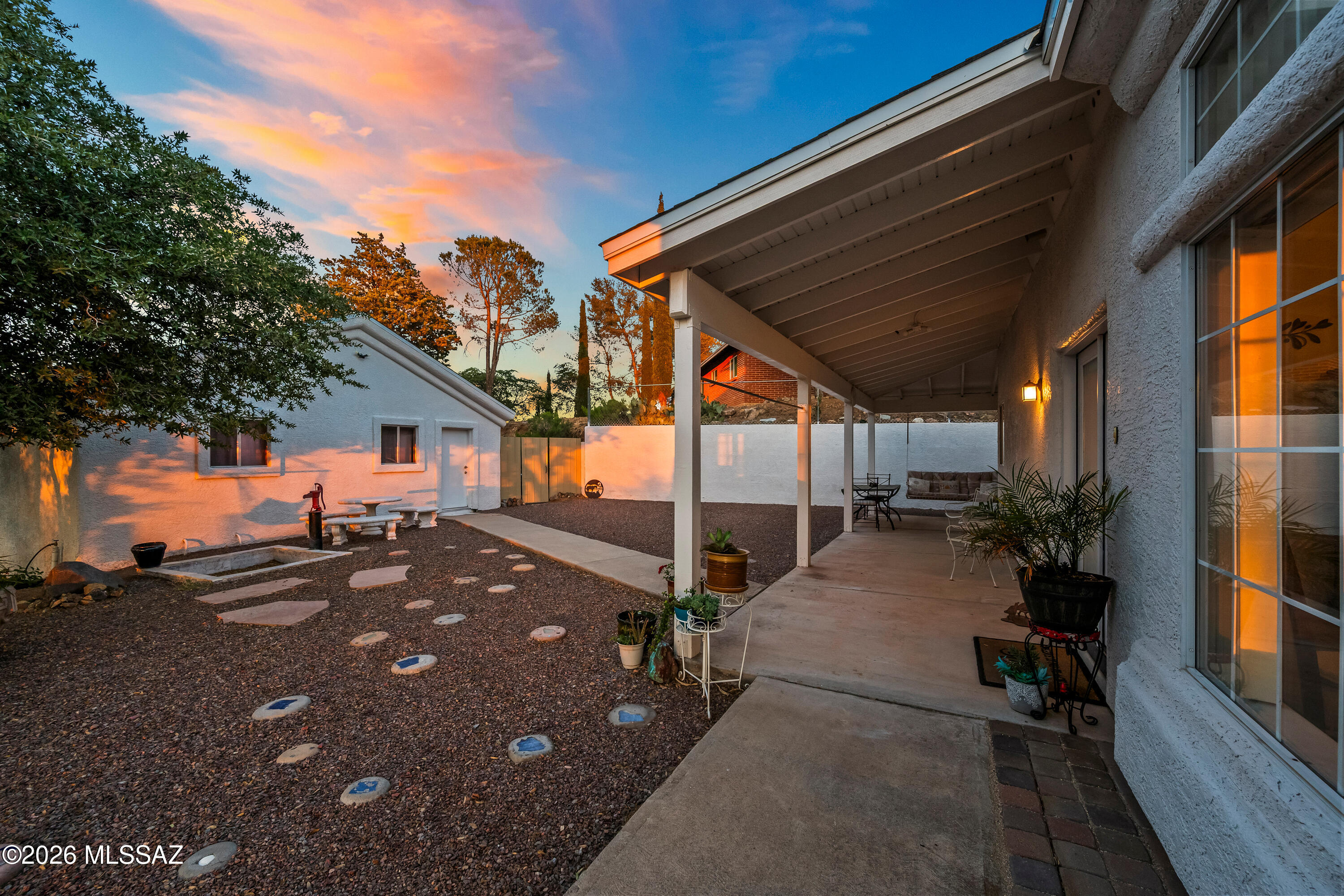 Los Robles Estates - Residential