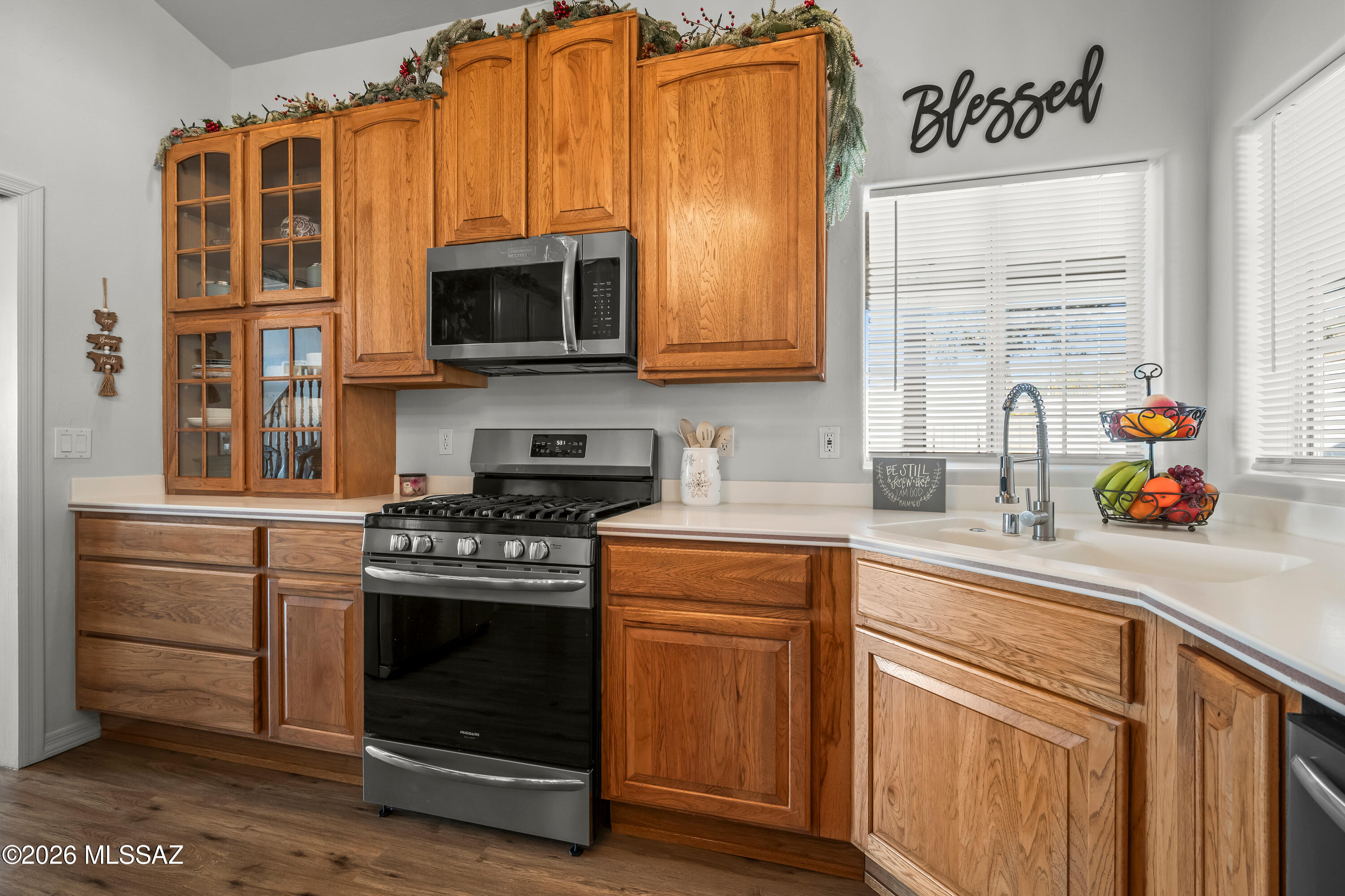 Los Robles Estates - Residential