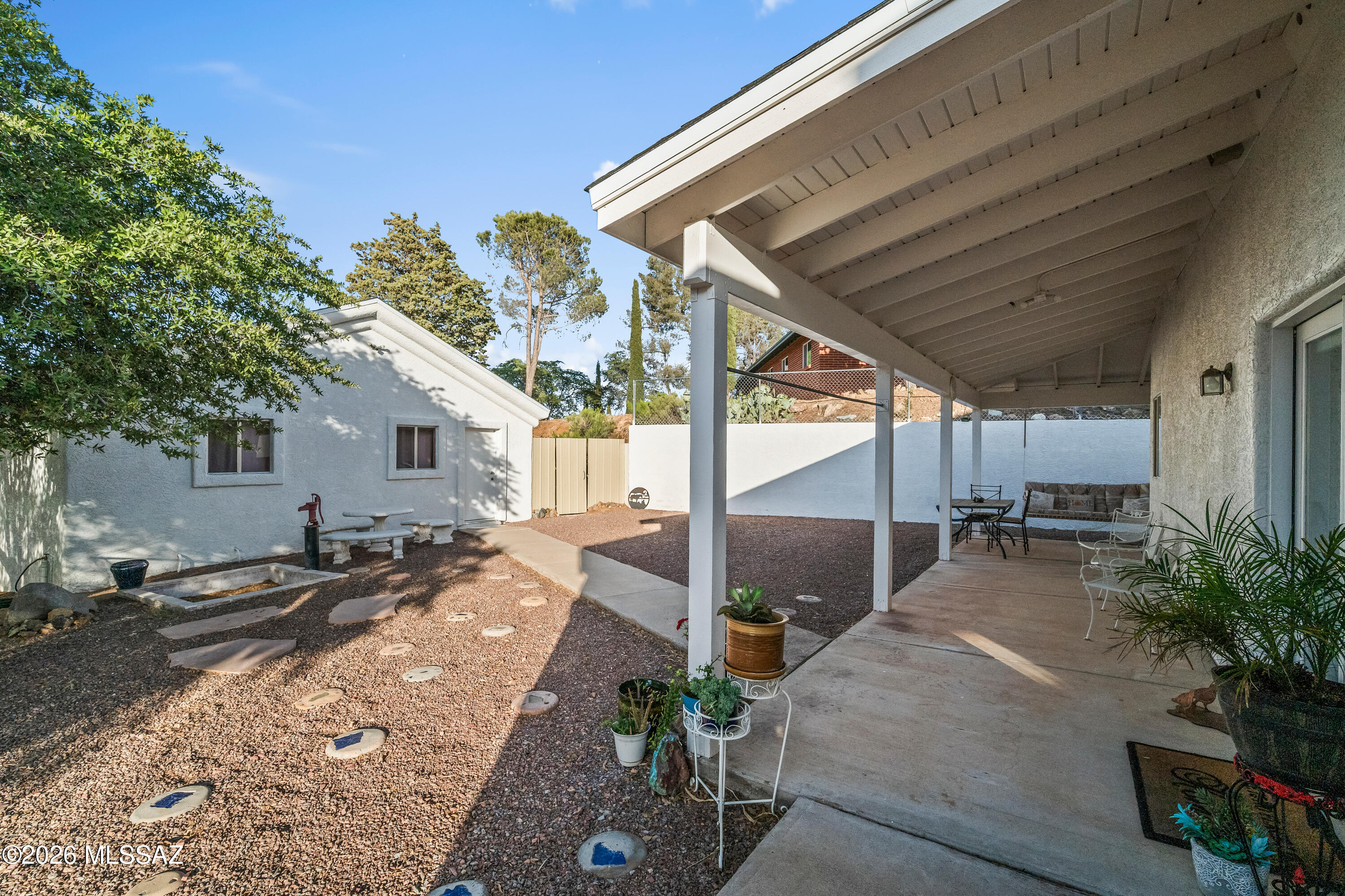 Los Robles Estates - Residential