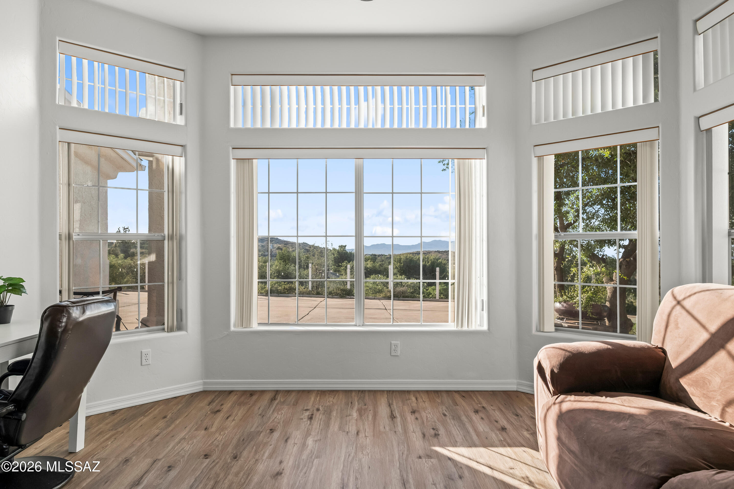 Los Robles Estates - Residential