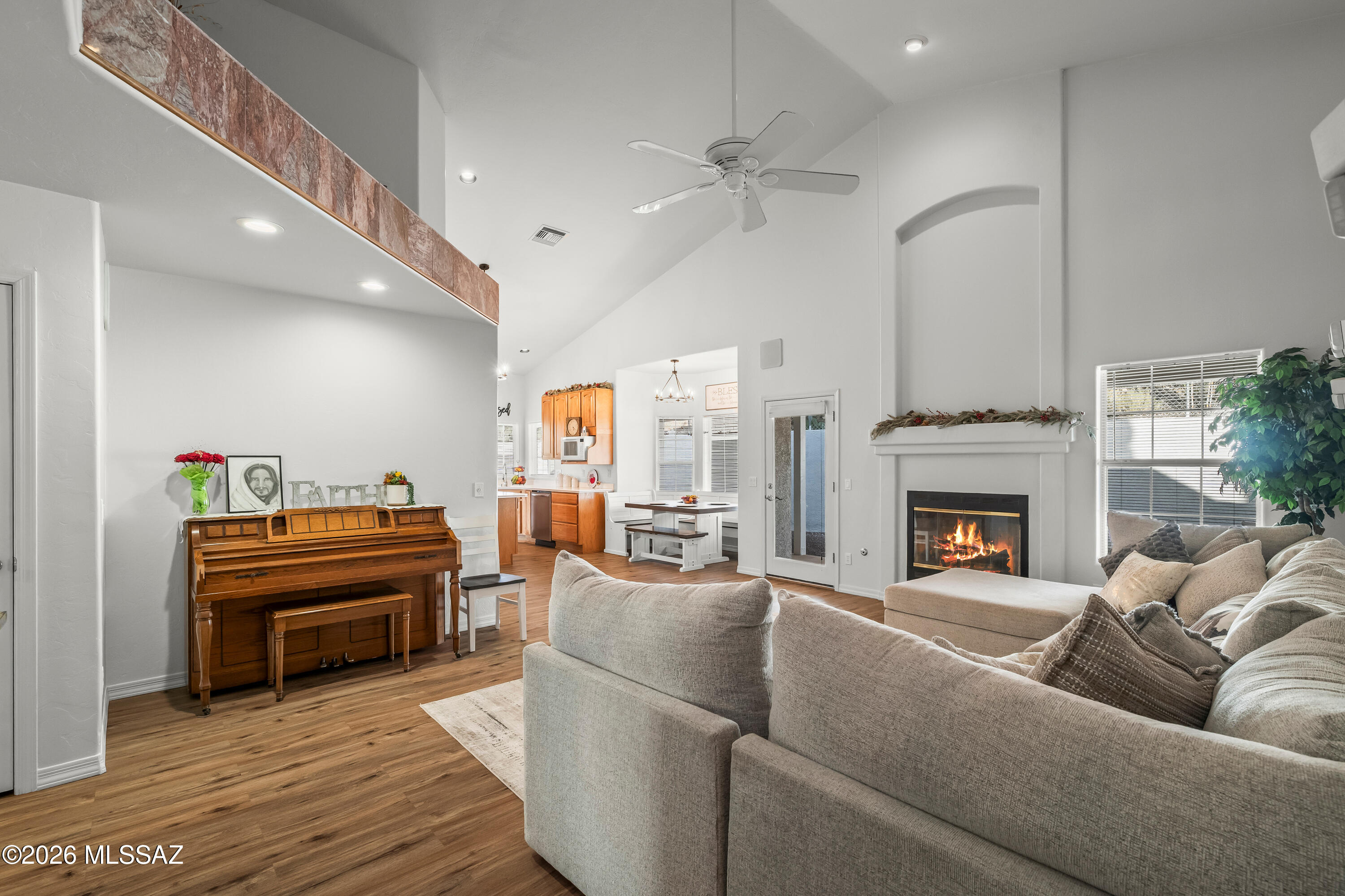 Los Robles Estates - Residential