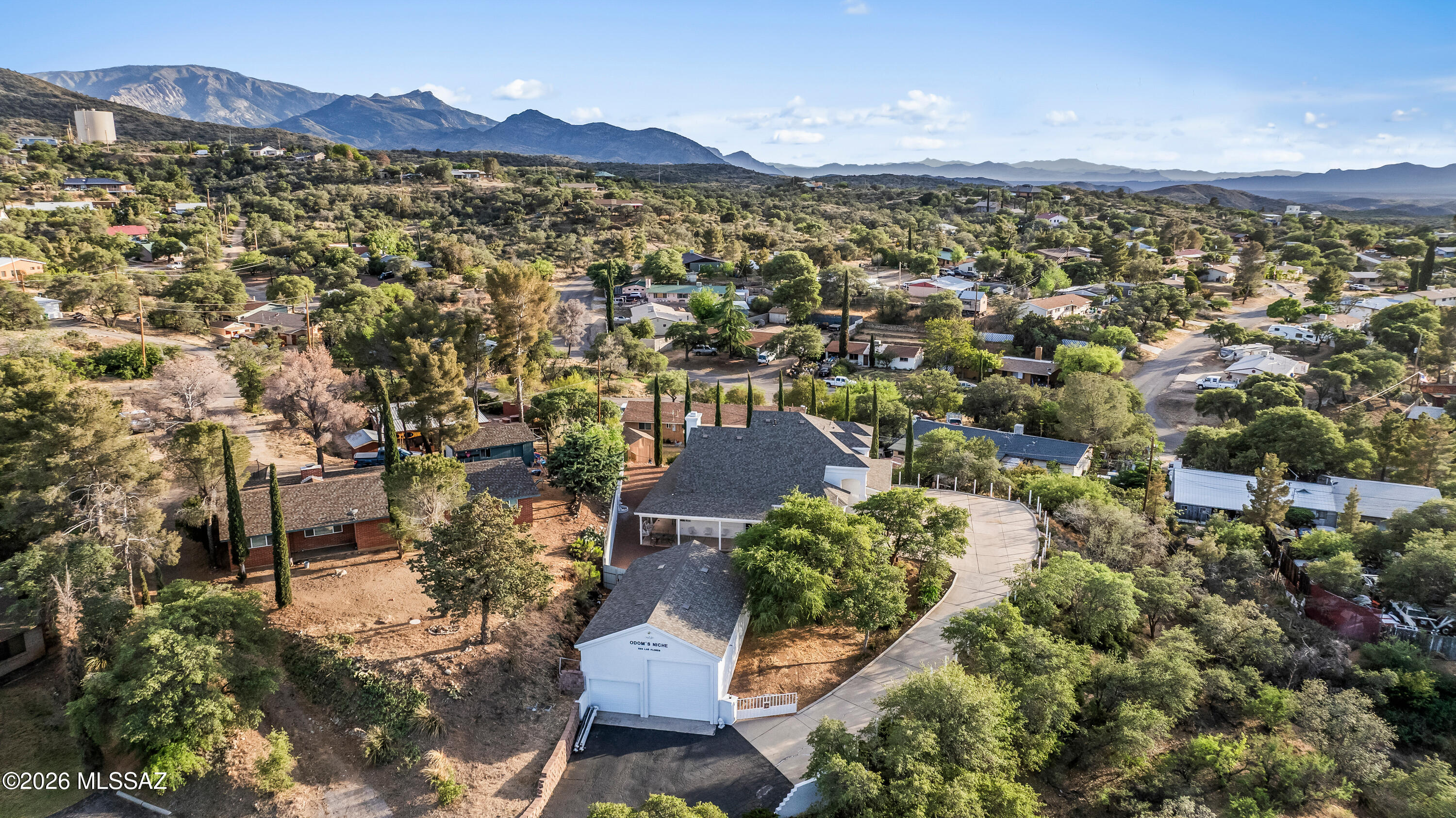 Los Robles Estates - Residential