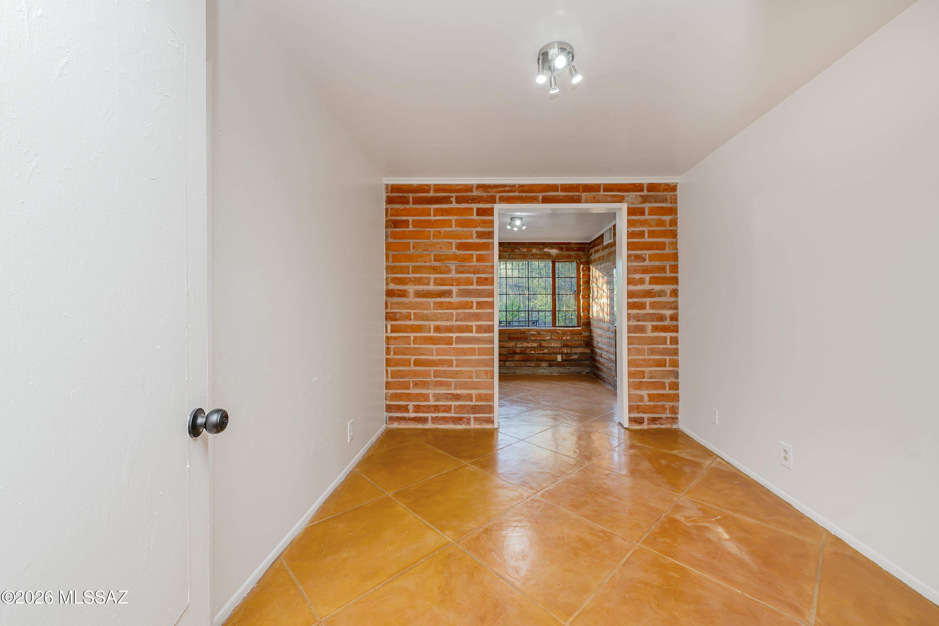 Dateland(1-9) - Residential