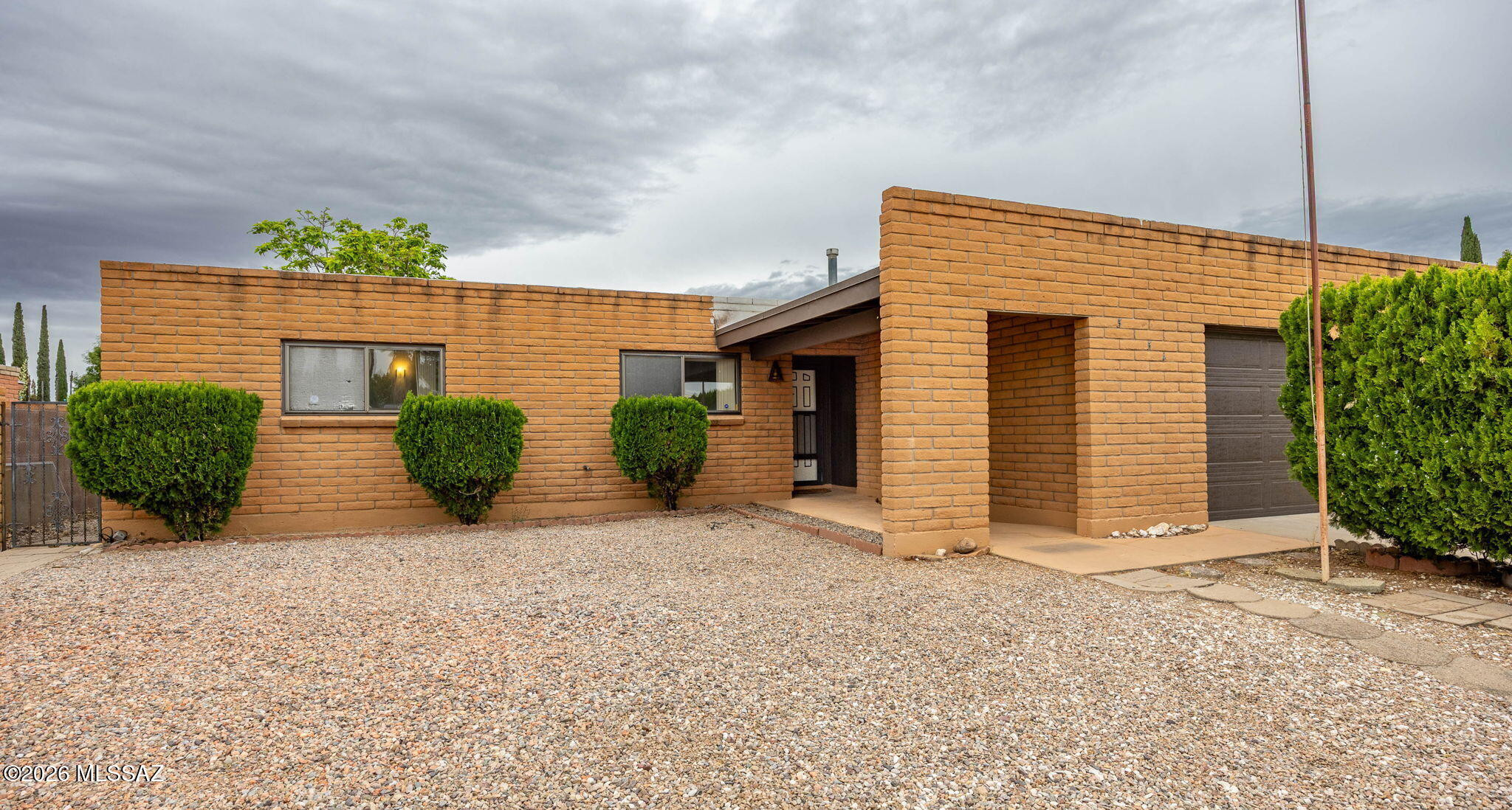 Pueblo Del Sol Dos - Residential