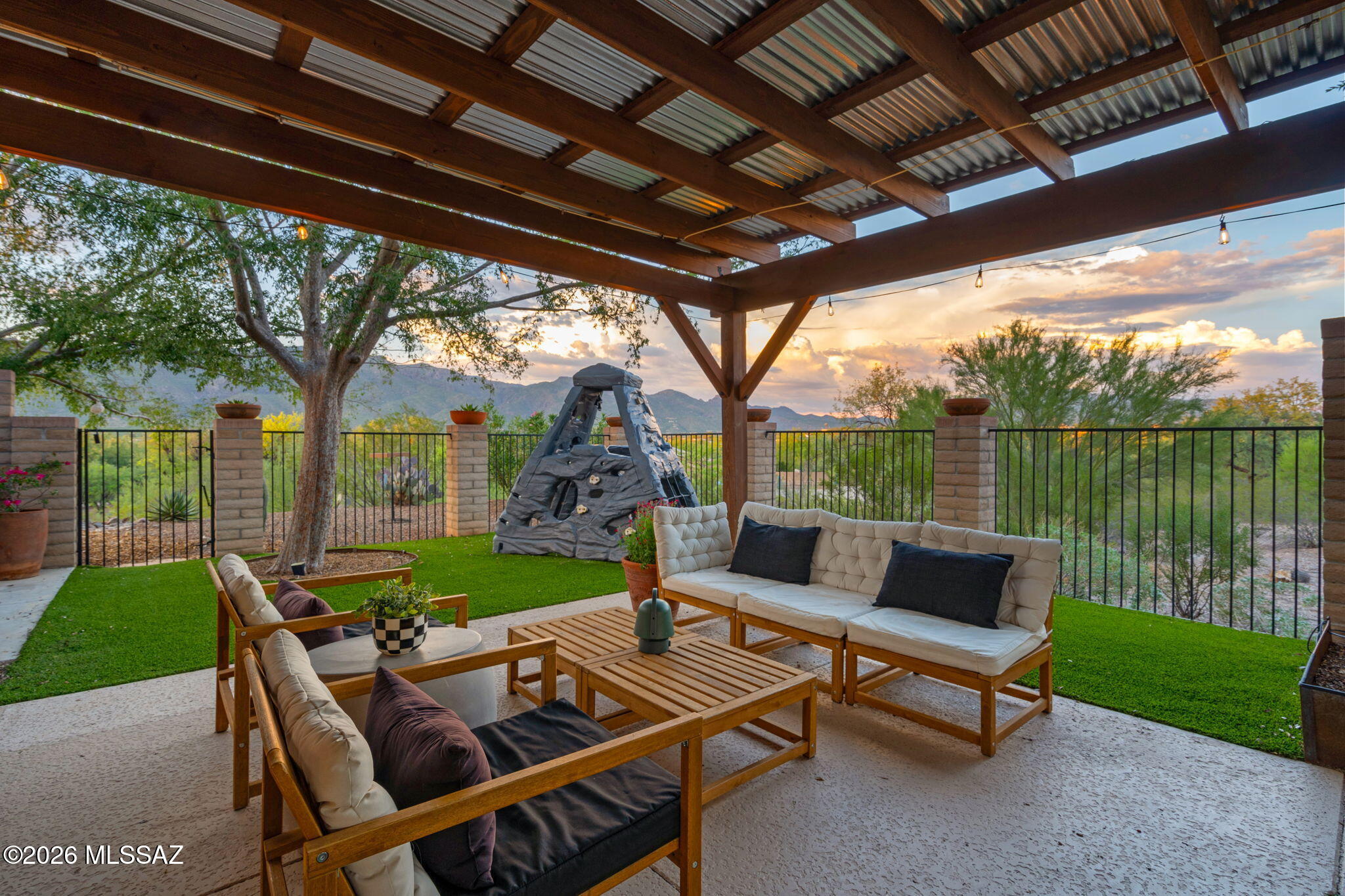 Catalina Highlands  (1-35) - Residential