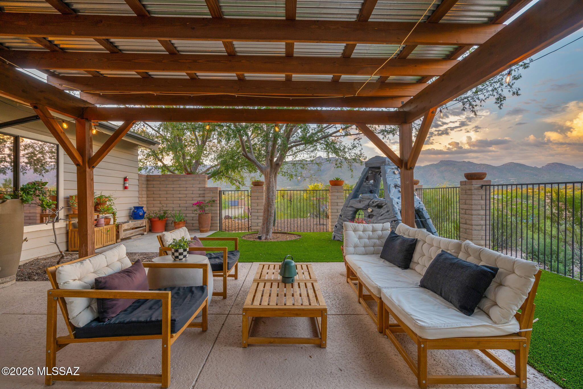 Catalina Highlands  (1-35) - Residential