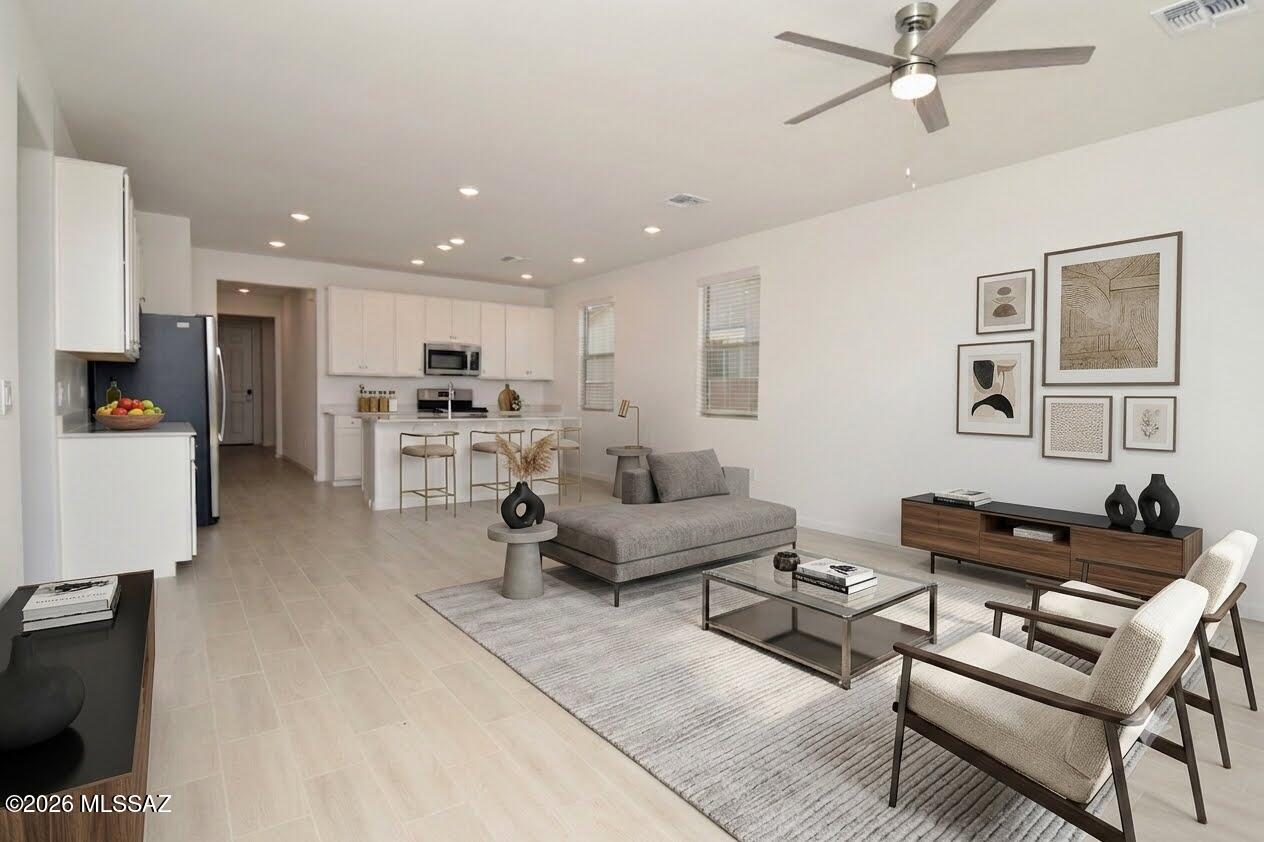 Gladden Farms Block 33 - Residential Lease