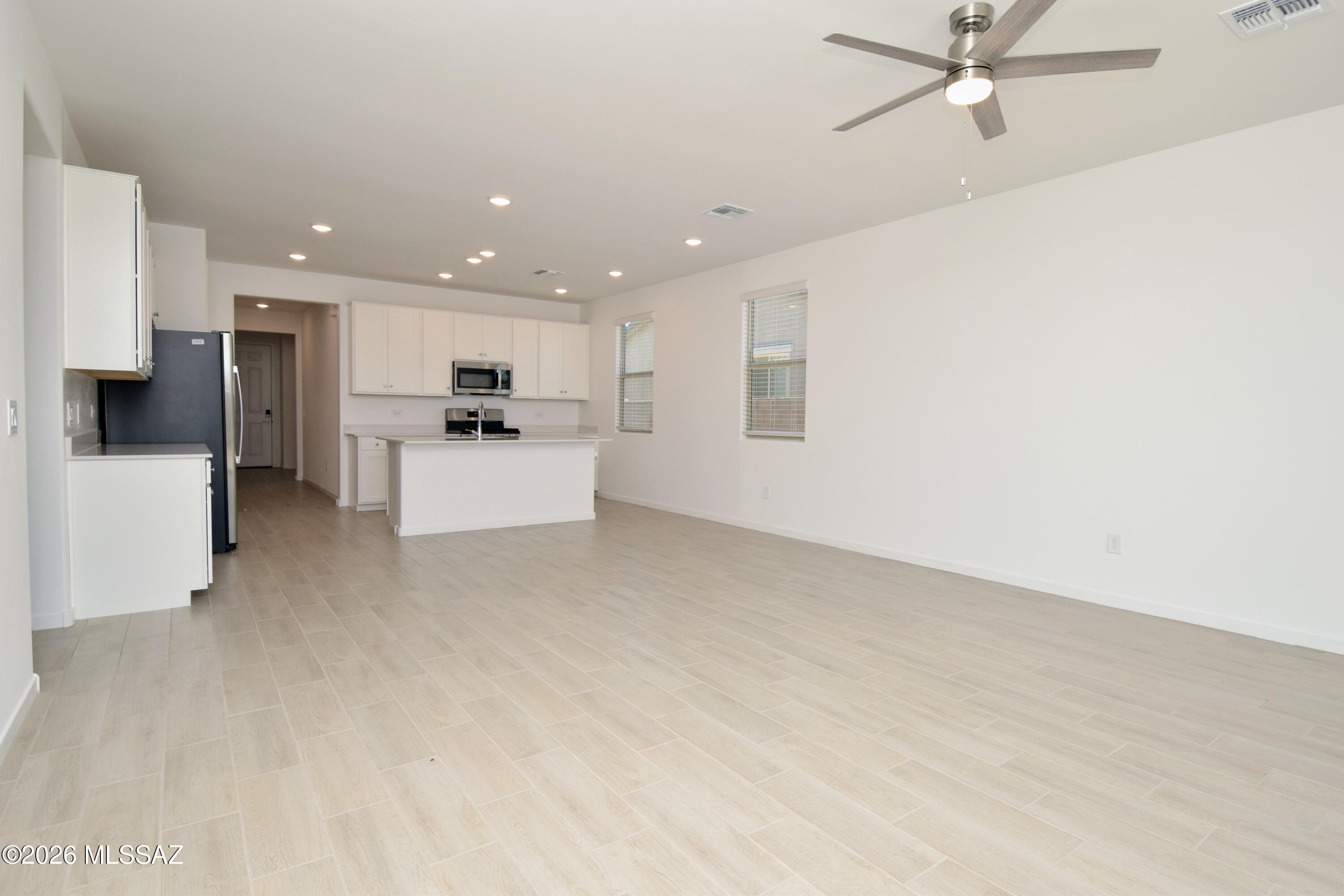Gladden Farms Block 33 - Residential Lease