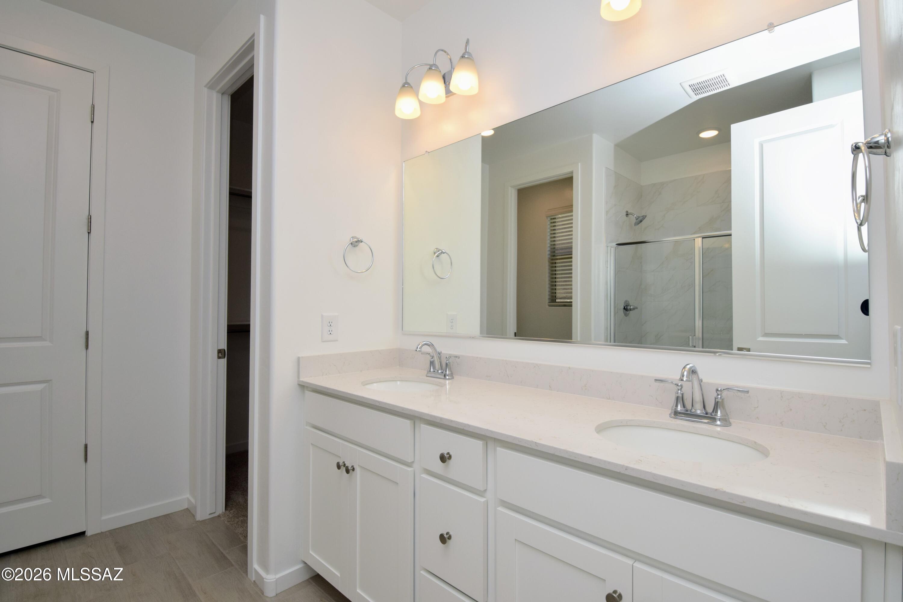 Gladden Farms Block 33 - Residential Lease