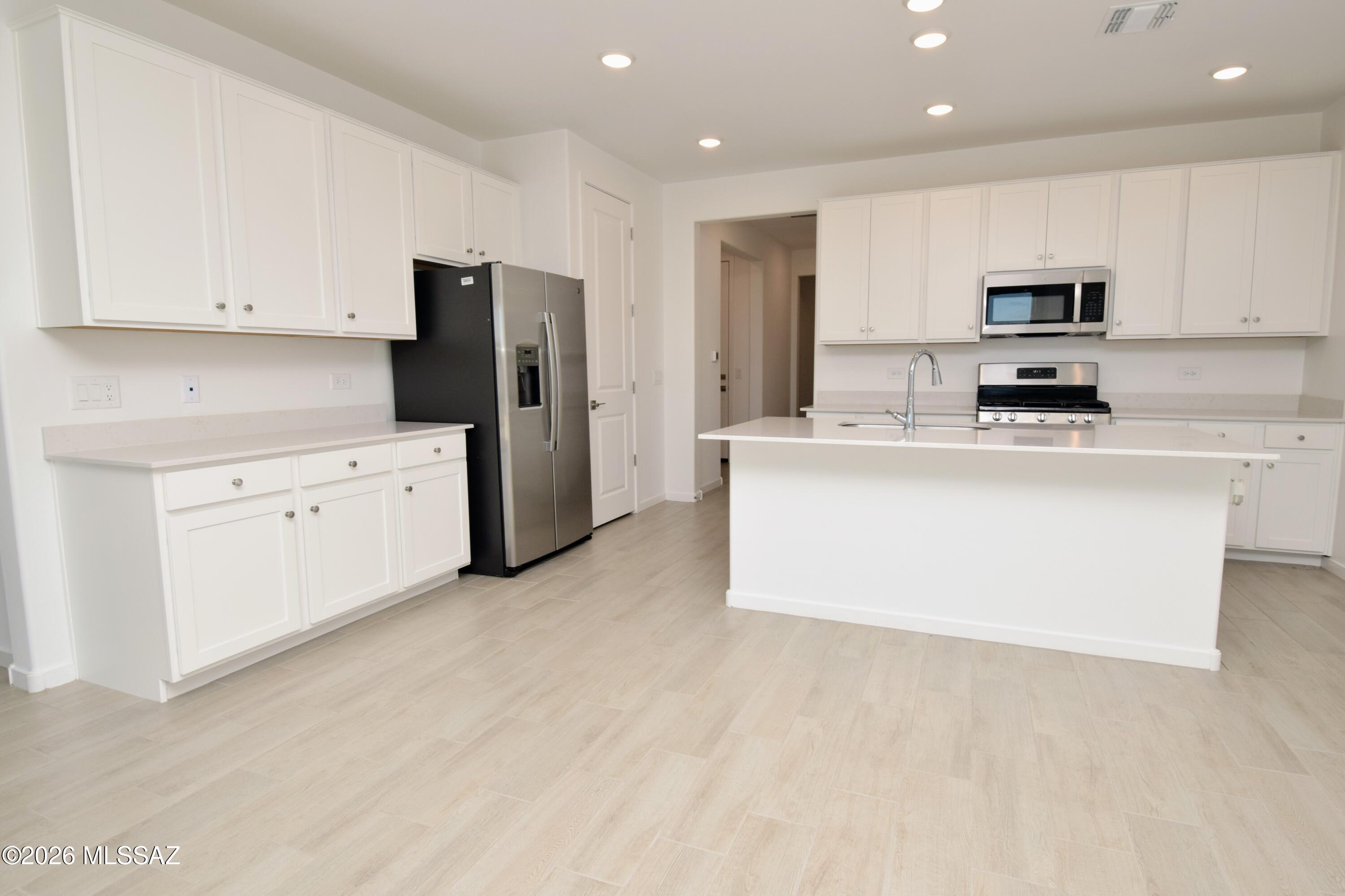 Gladden Farms Block 33 - Residential Lease