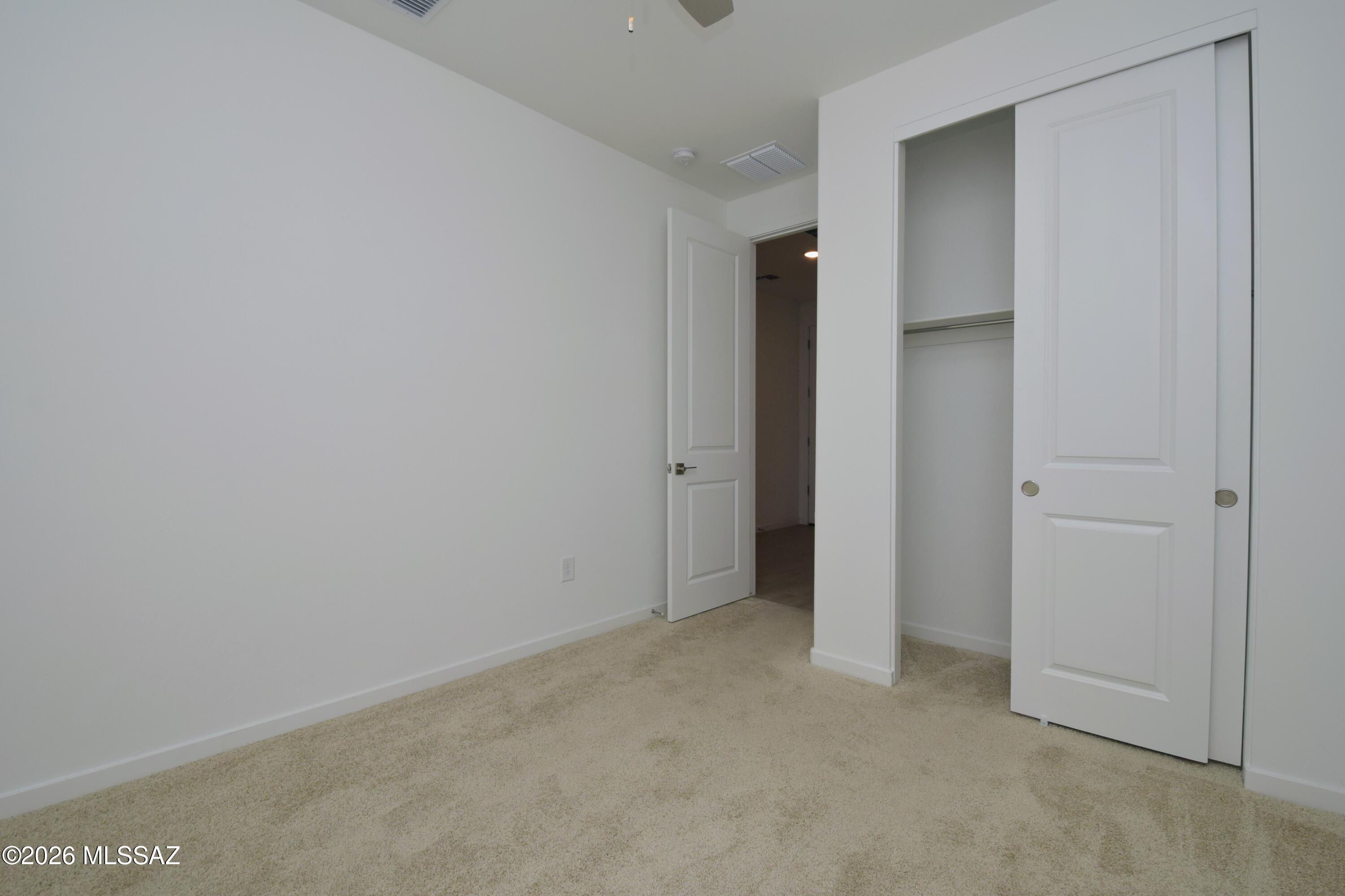Gladden Farms Block 33 - Residential Lease