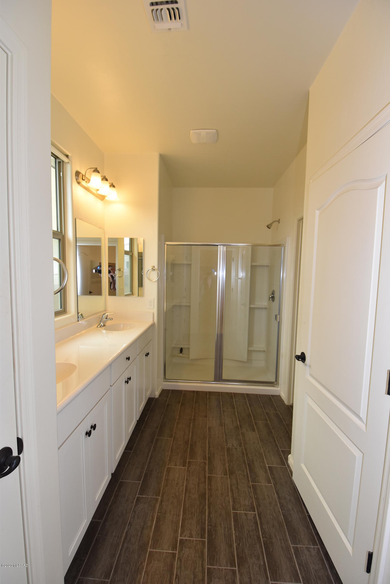 La Estancia De Tucson (1-330) - Residential Lease