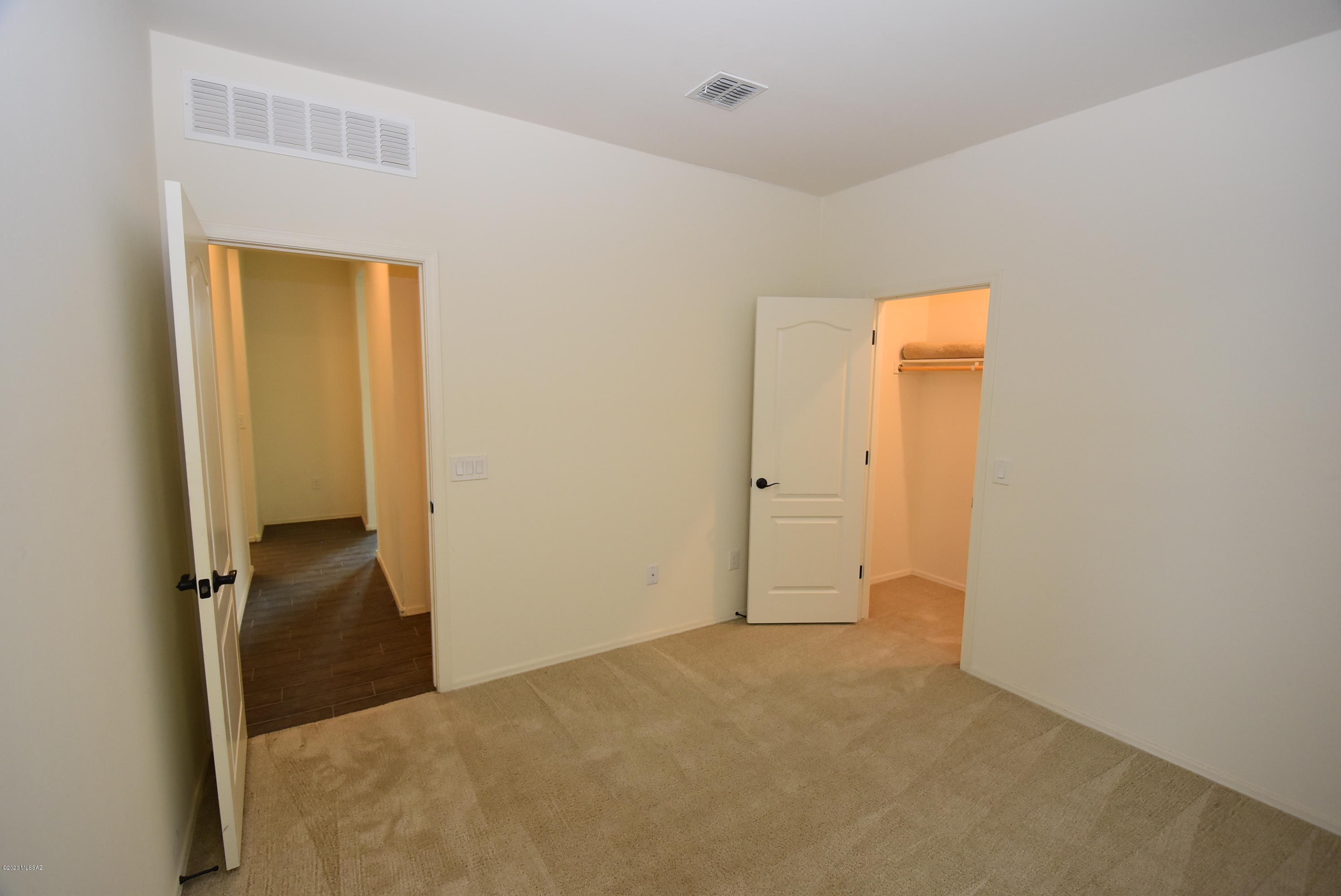 La Estancia De Tucson (1-330) - Residential Lease