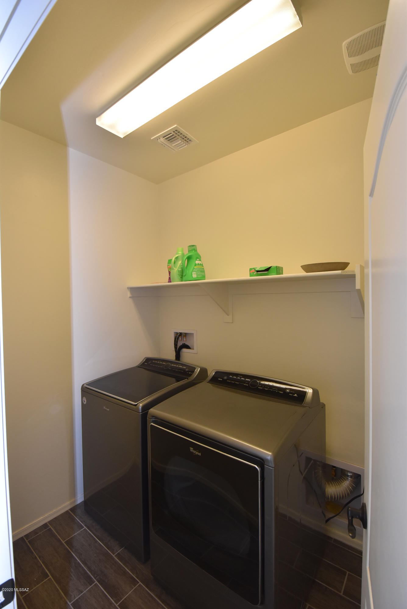 La Estancia De Tucson (1-330) - Residential Lease