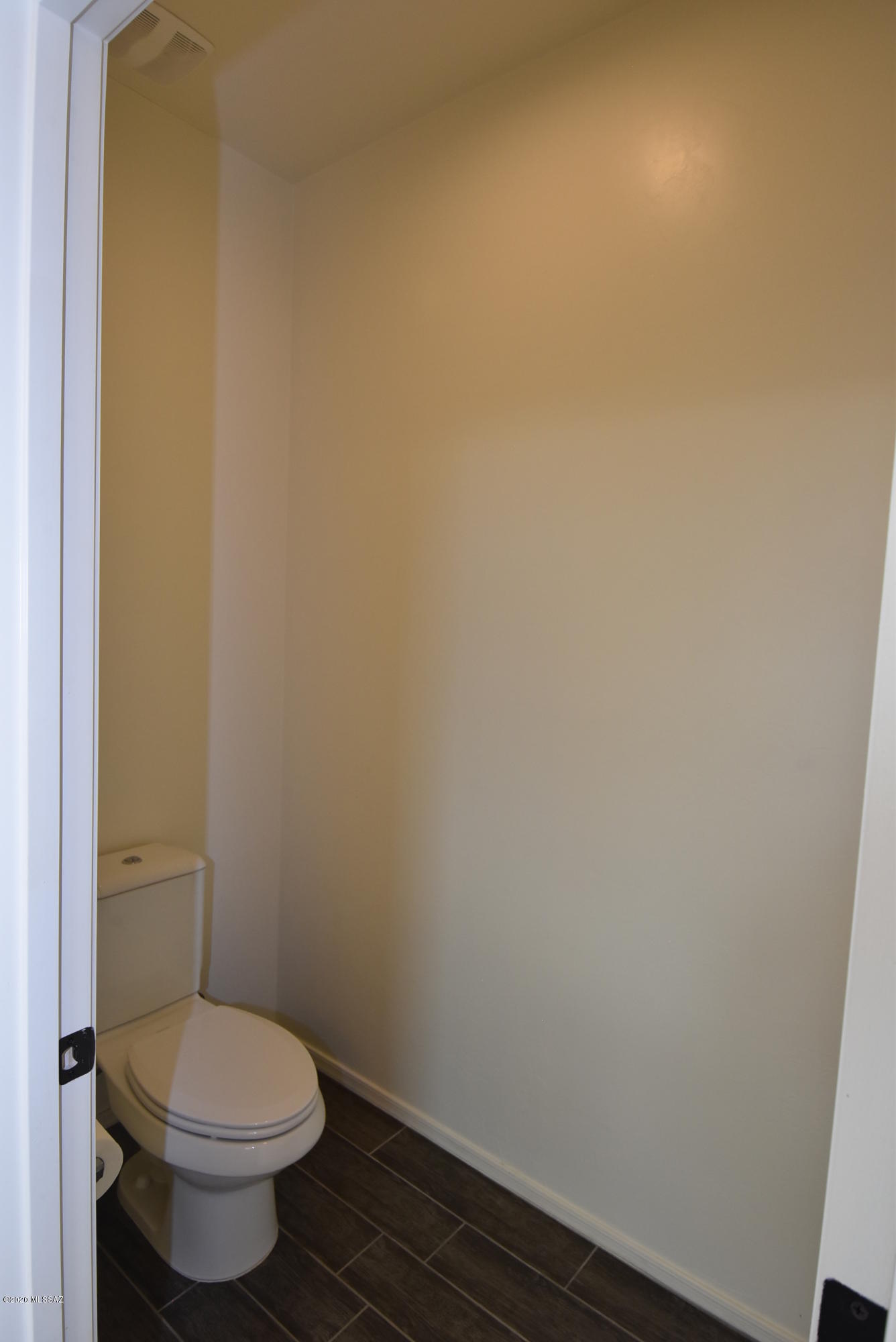 La Estancia De Tucson (1-330) - Residential Lease