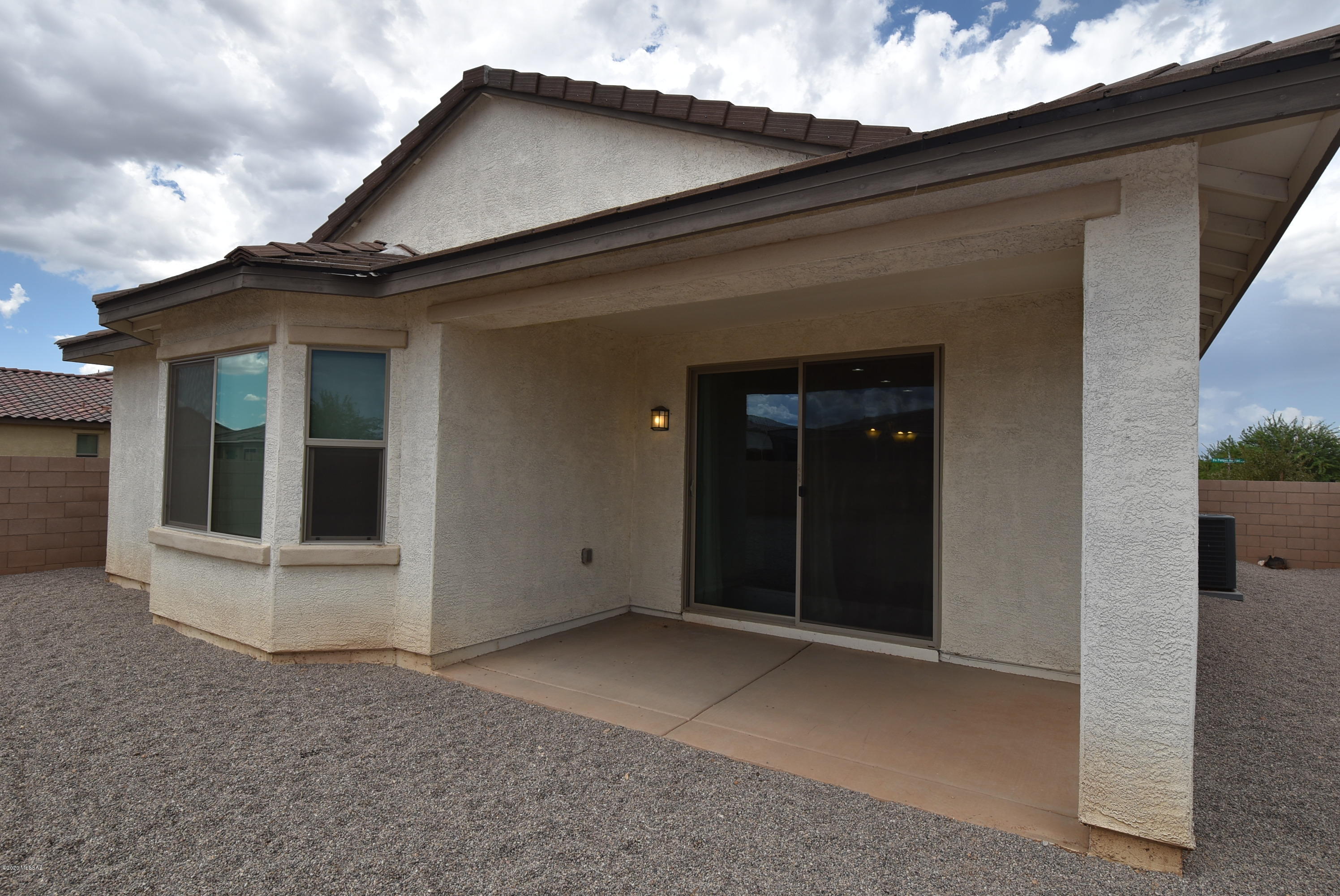 La Estancia De Tucson (1-330) - Residential Lease