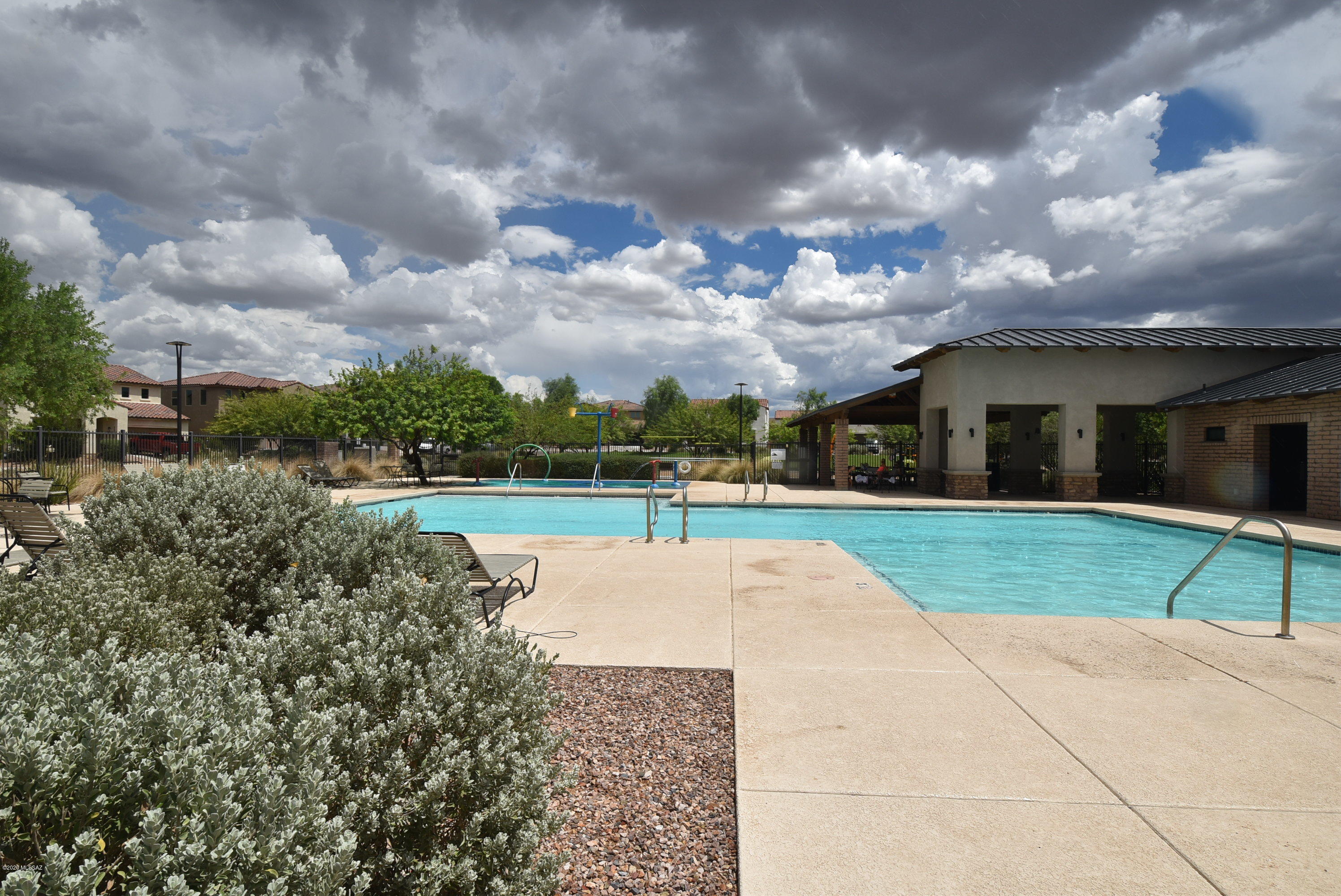 La Estancia De Tucson (1-330) - Residential Lease