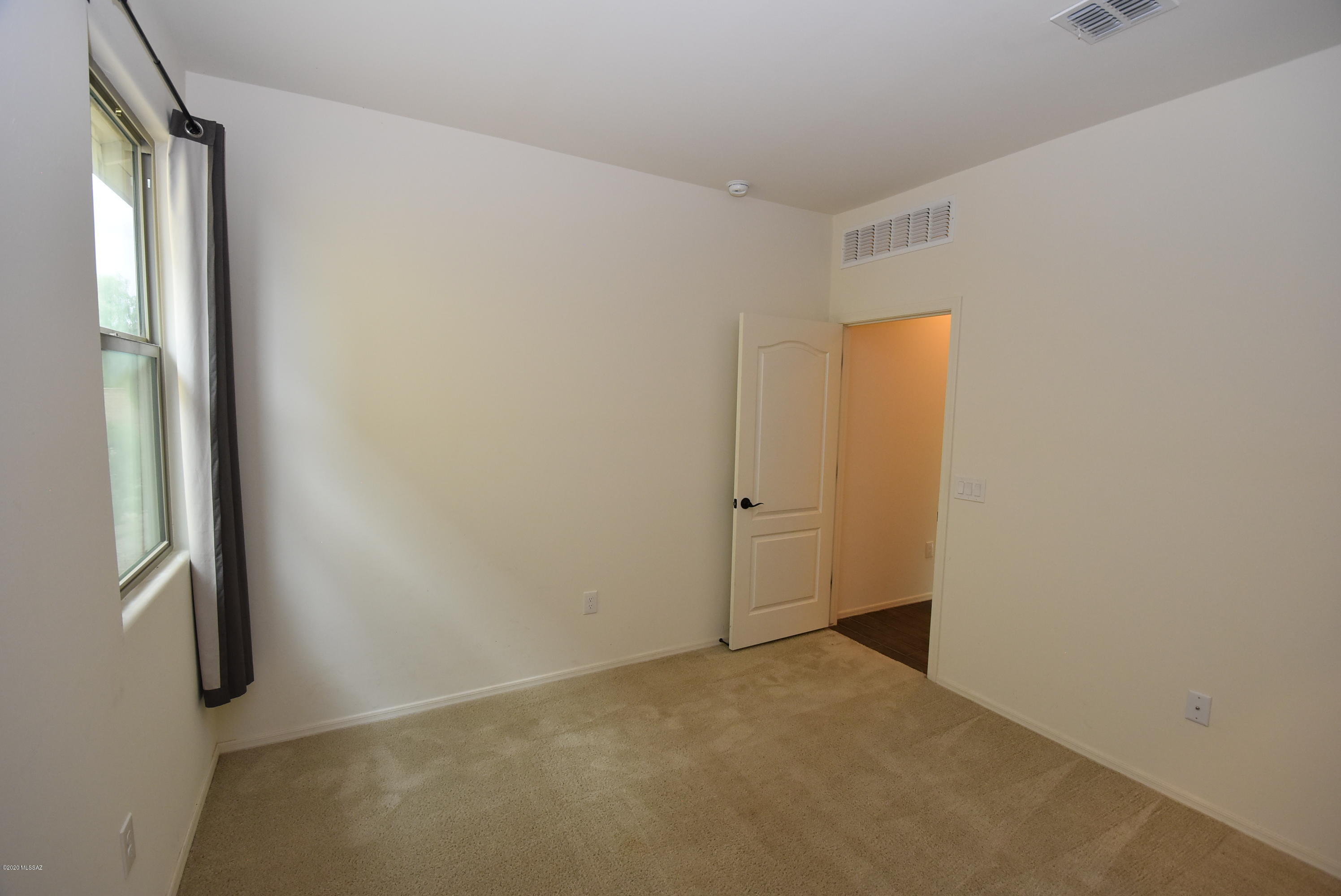 La Estancia De Tucson (1-330) - Residential Lease