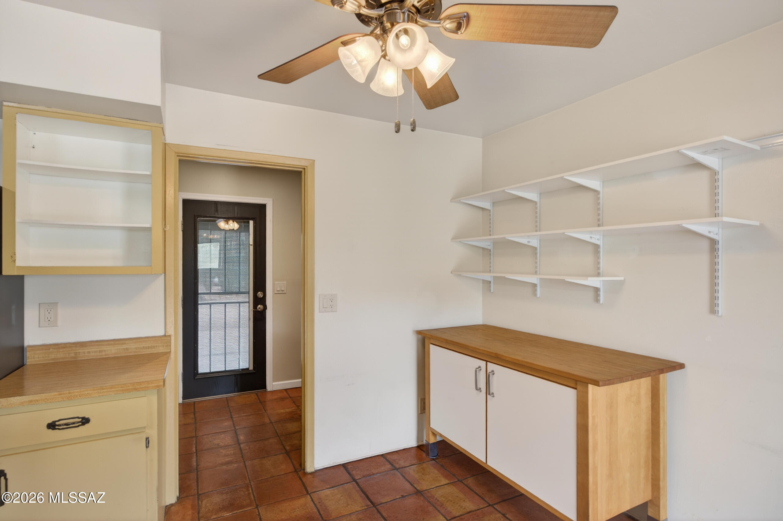 Tres Lomas East  (1-71) - Residential