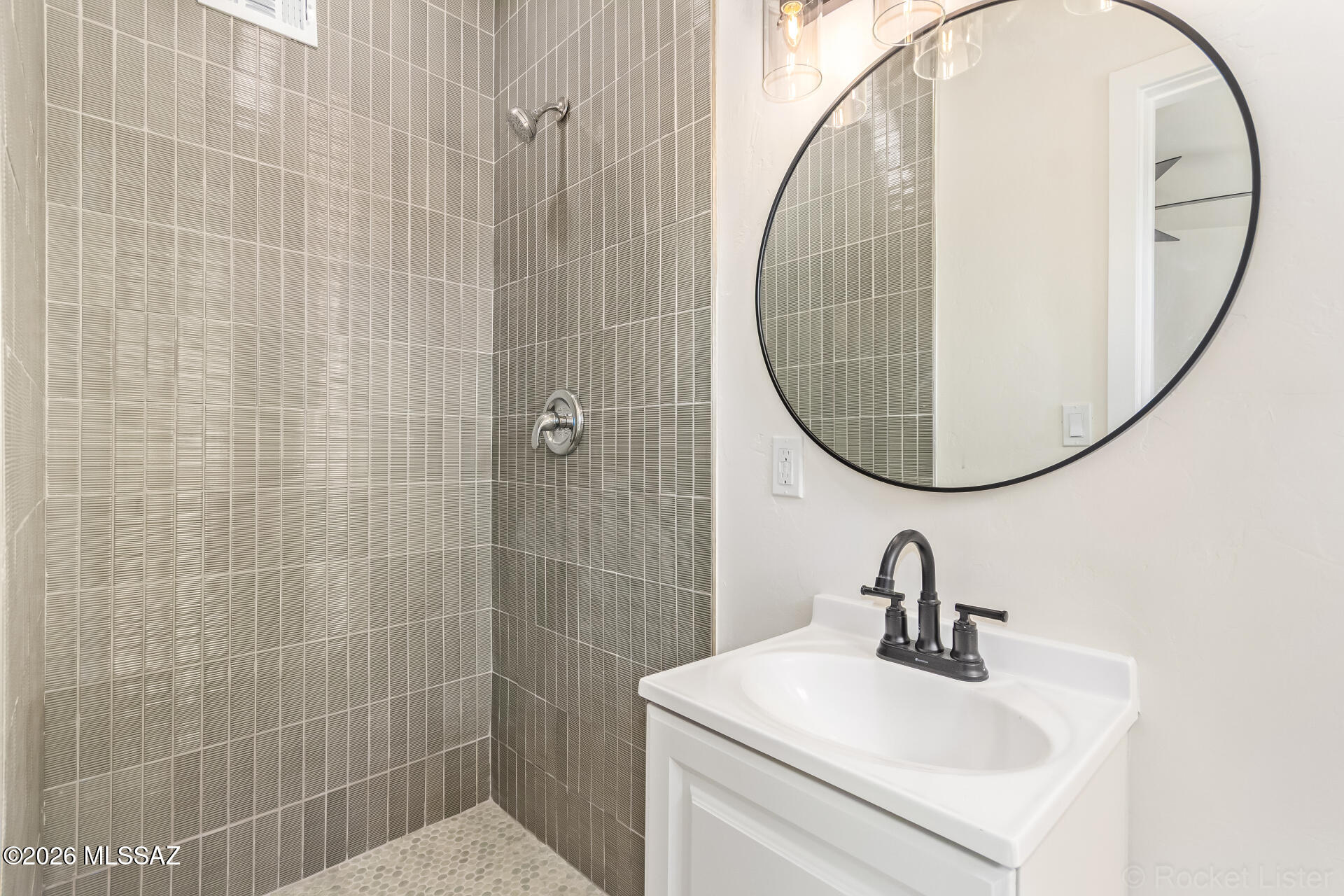 Manzanita Manor Bk(1,2,3,4) - Residential