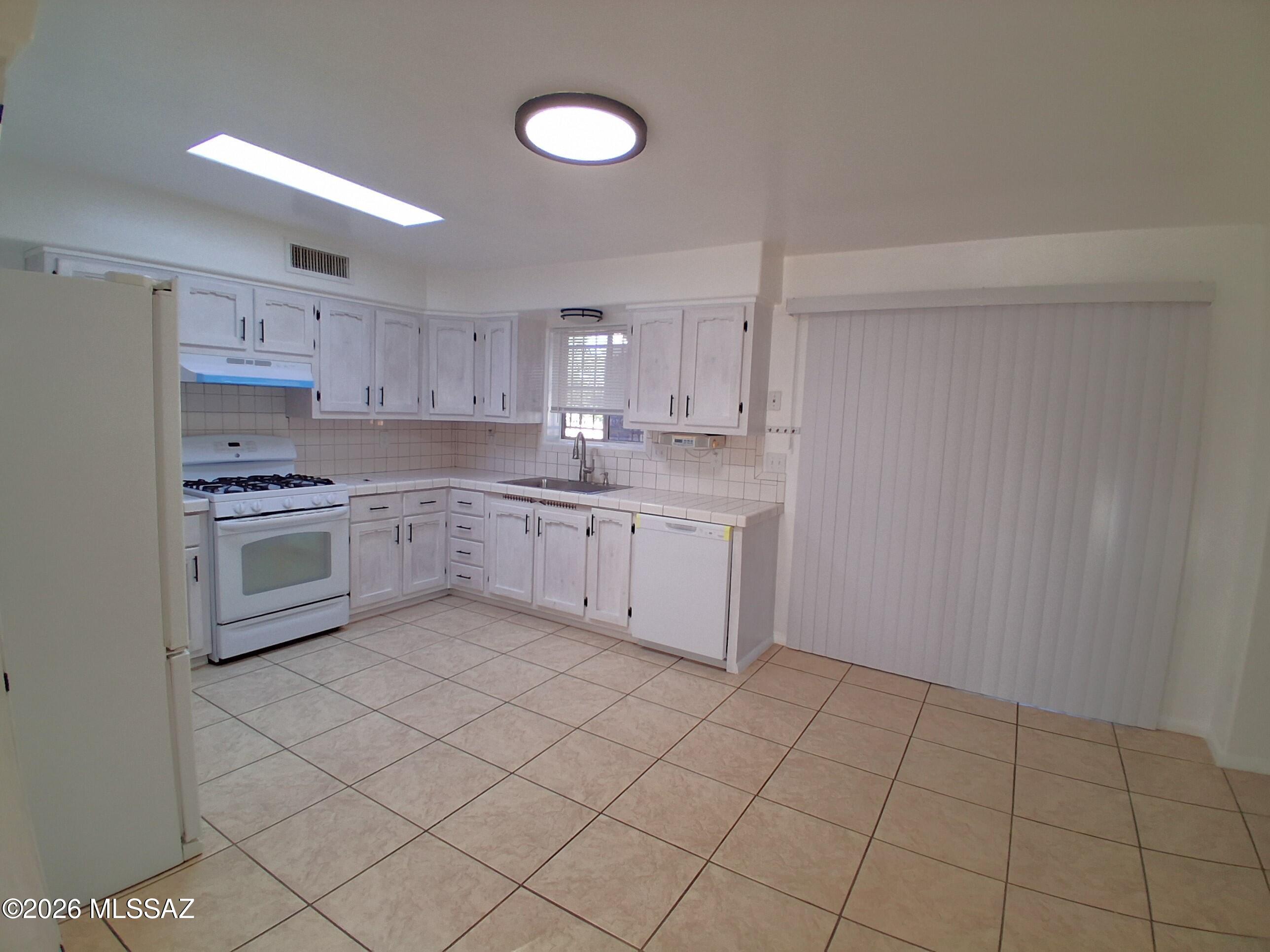 Mission Terrace NO.2 - Residential Lease