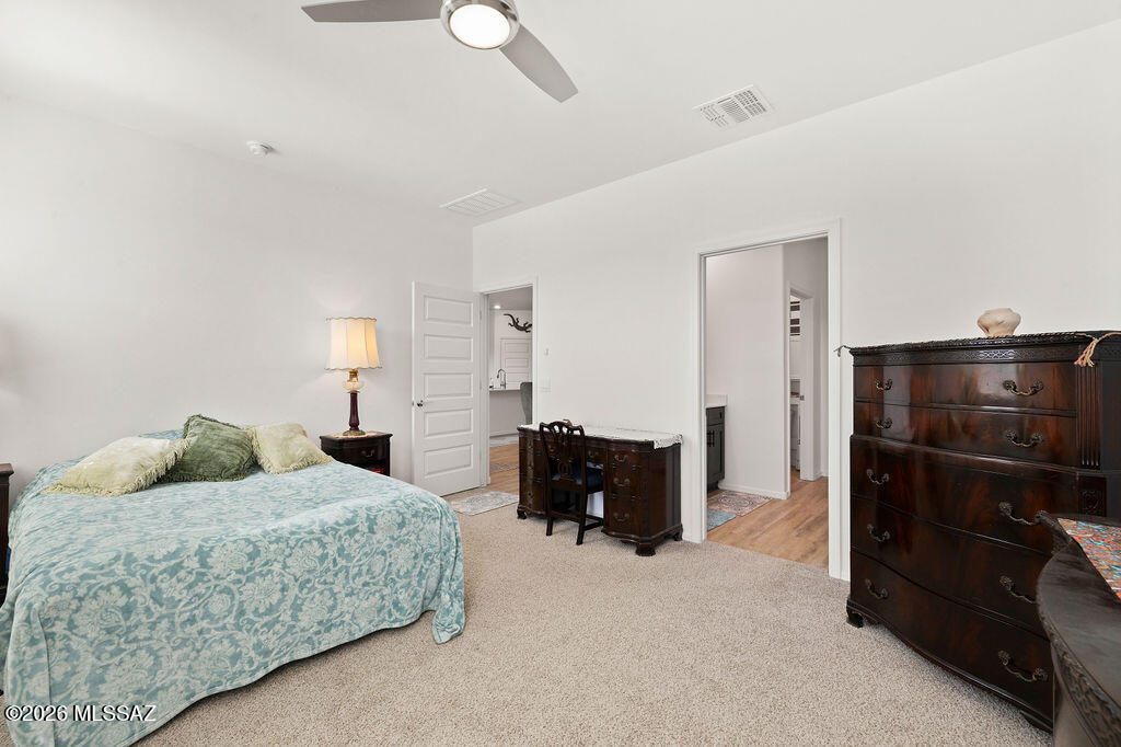 Saguaro Bloom SQ20180540069 - Residential