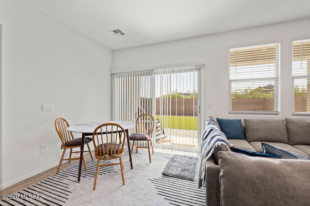 Saguaro Bloom SQ20180540069 - Residential