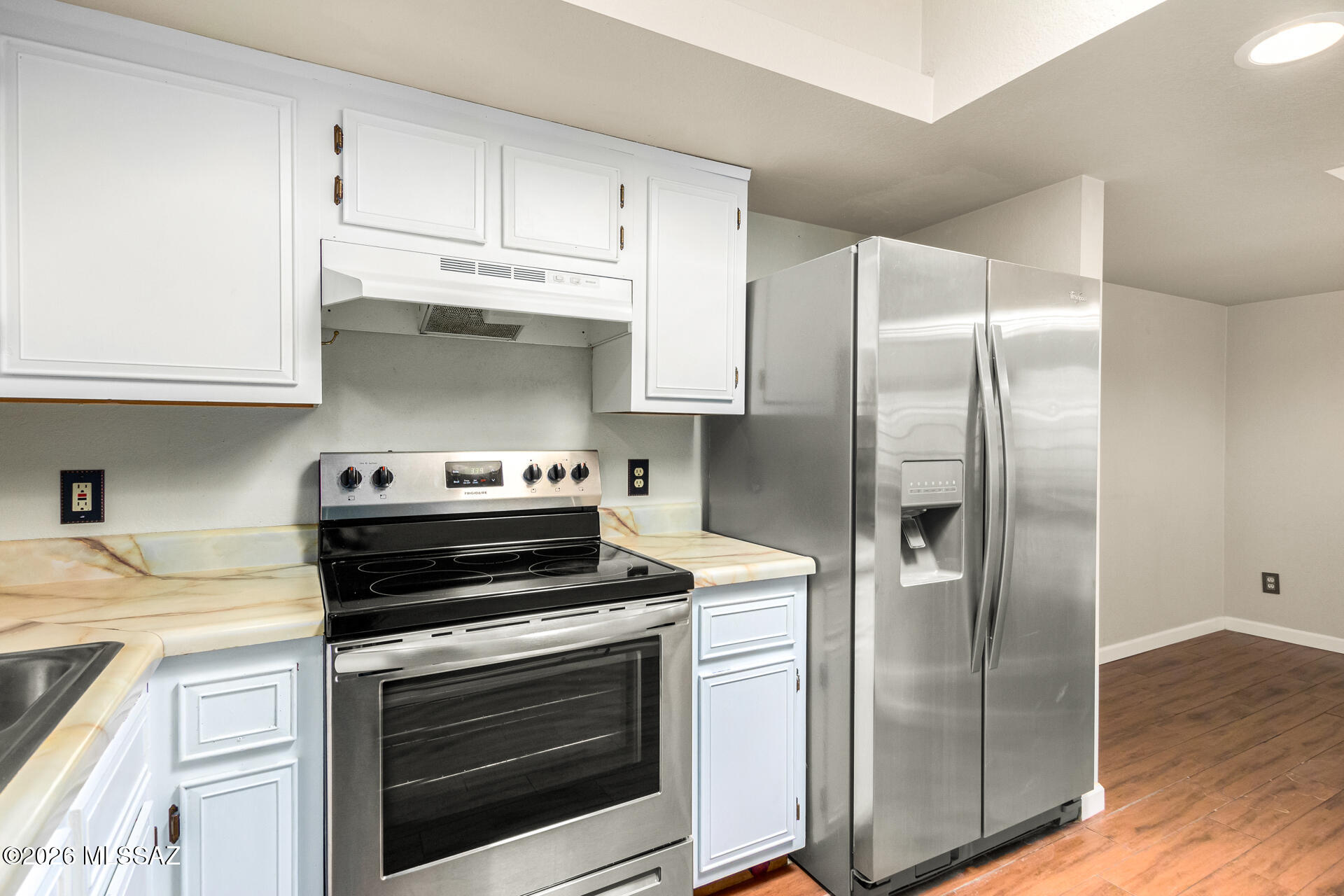 Las Casas Bellas Condo (1-44) - Residential Lease