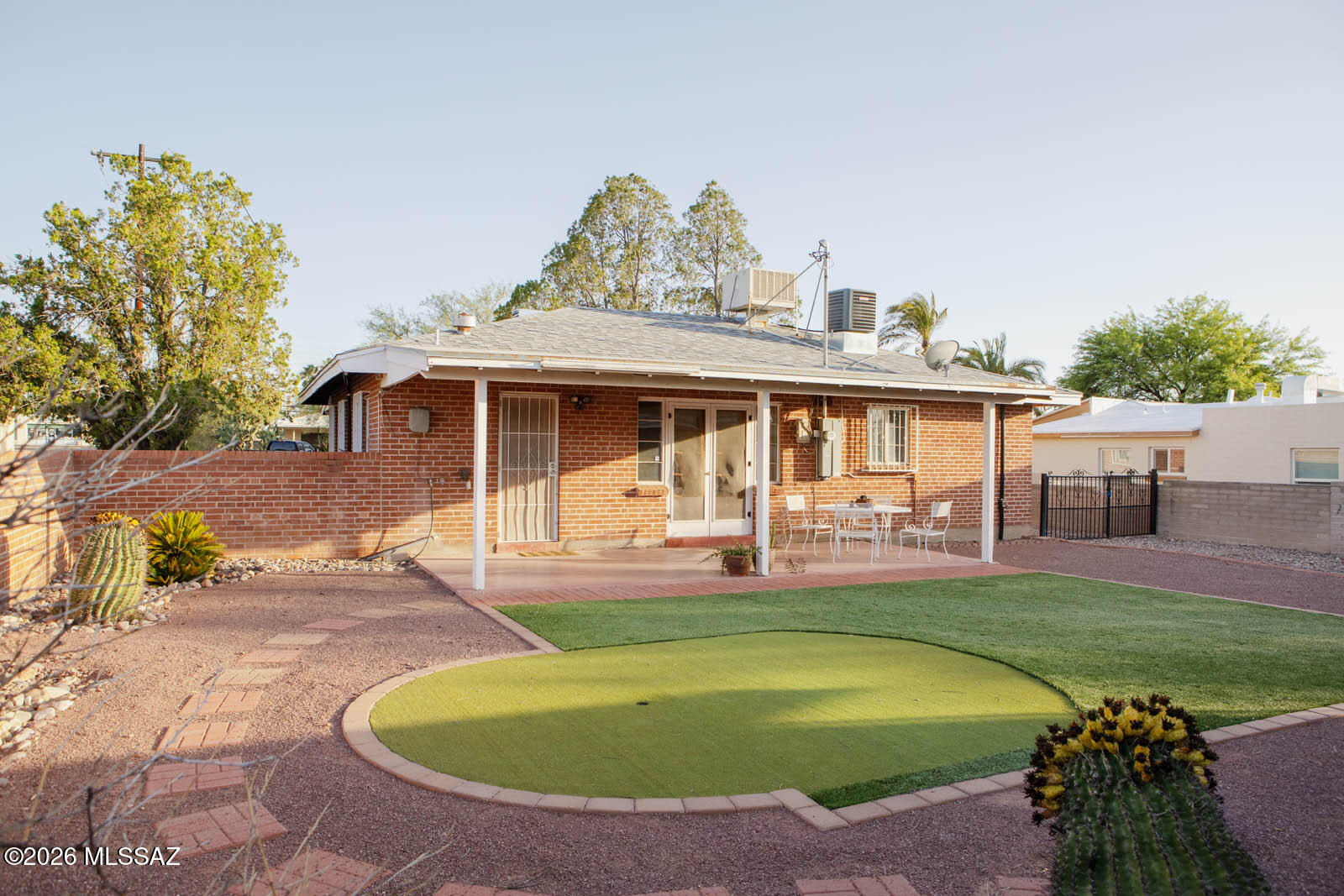 Broadway Manor - Residential