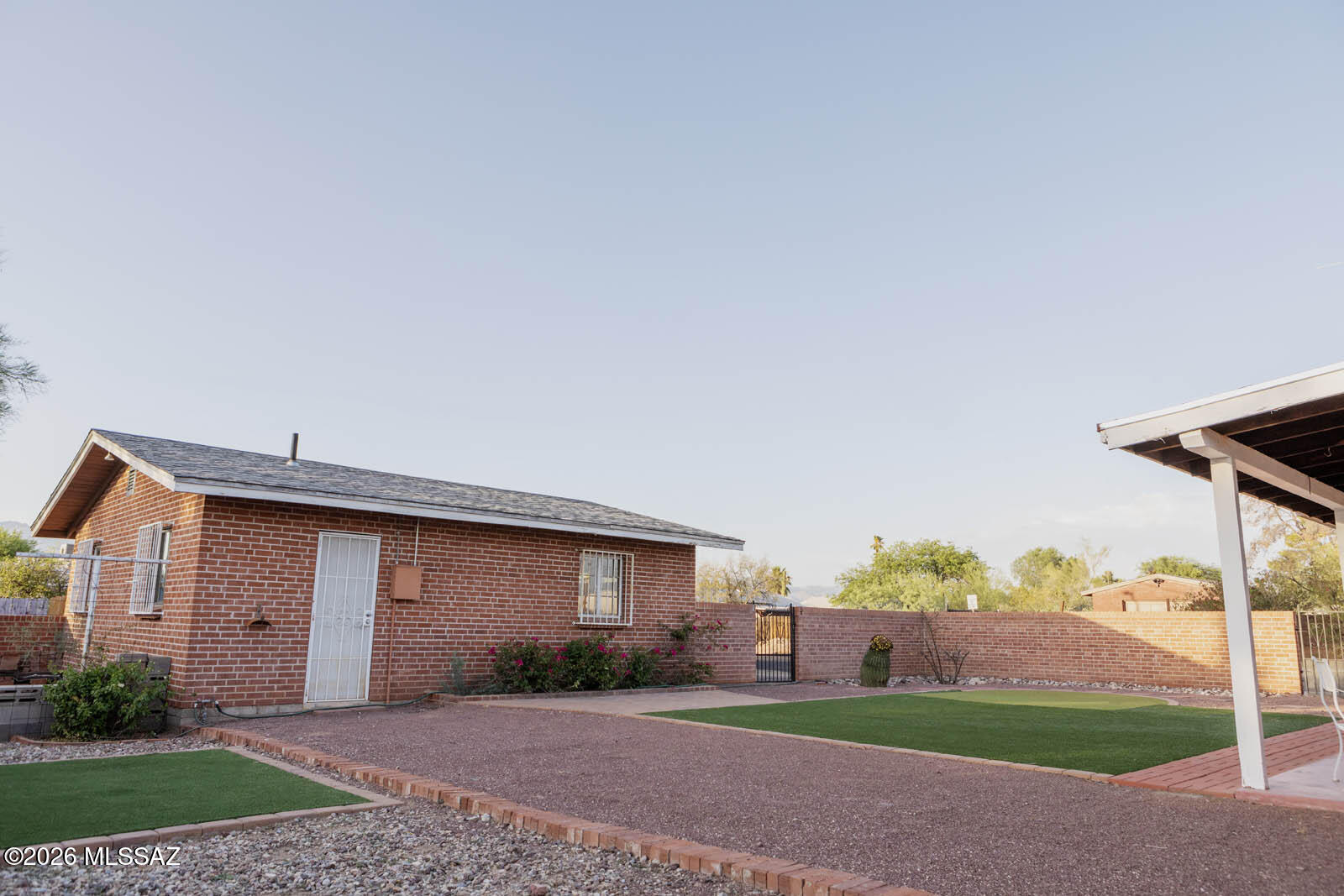 Broadway Manor - Residential