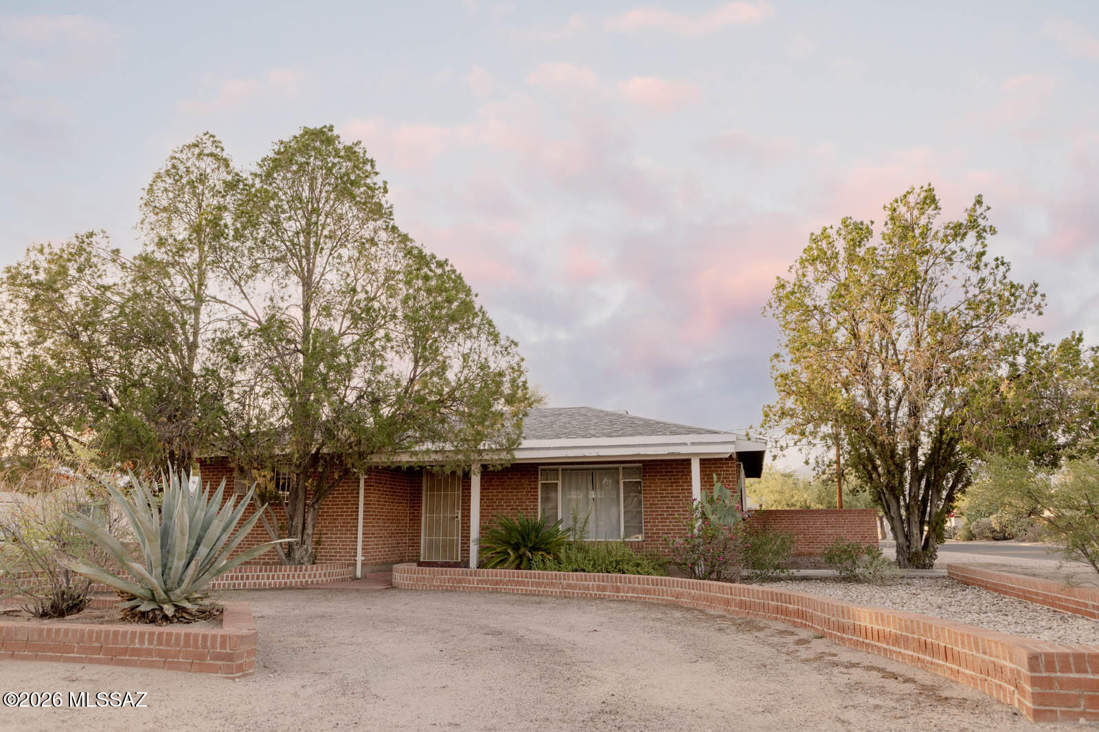 Broadway Manor - Residential