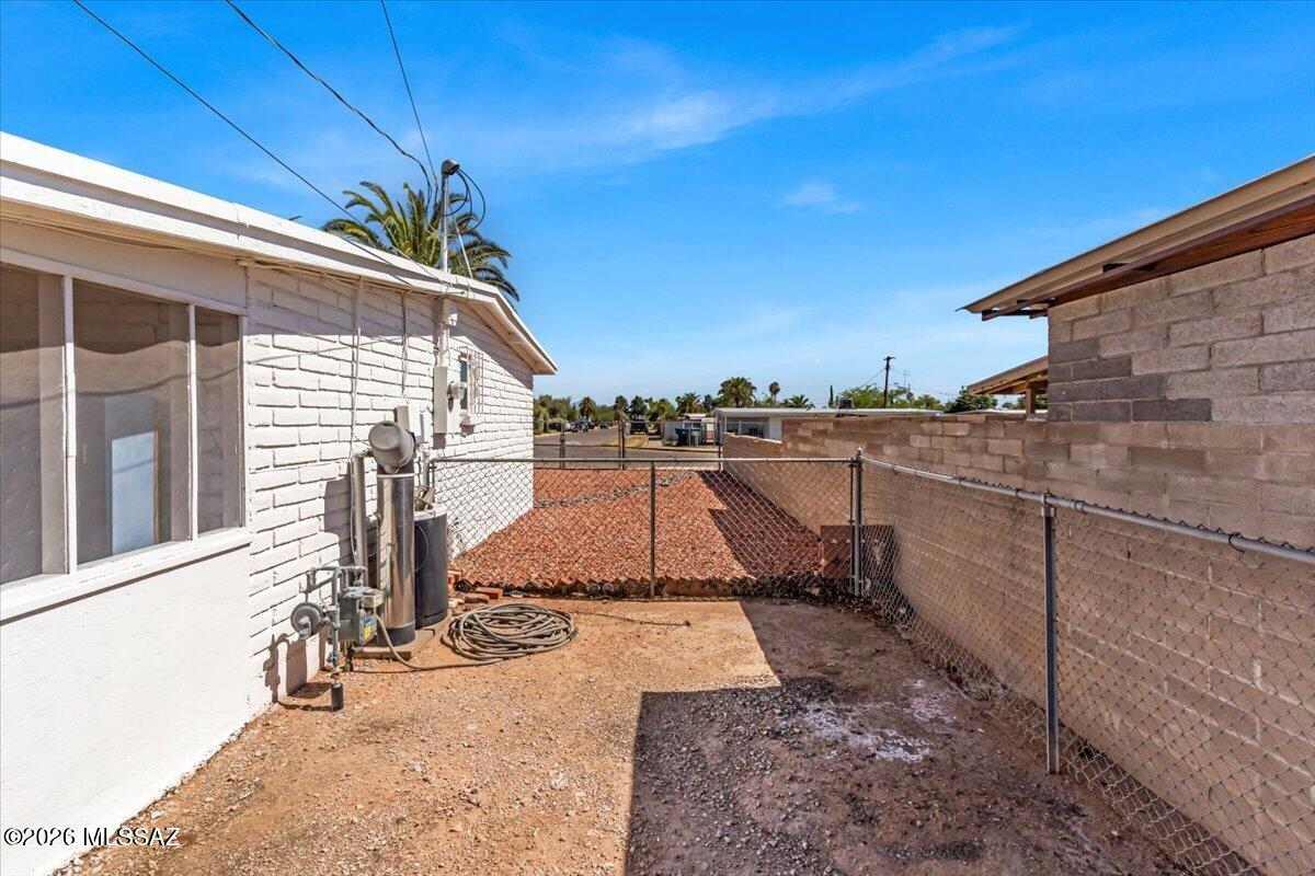 Park Lane East - Residential