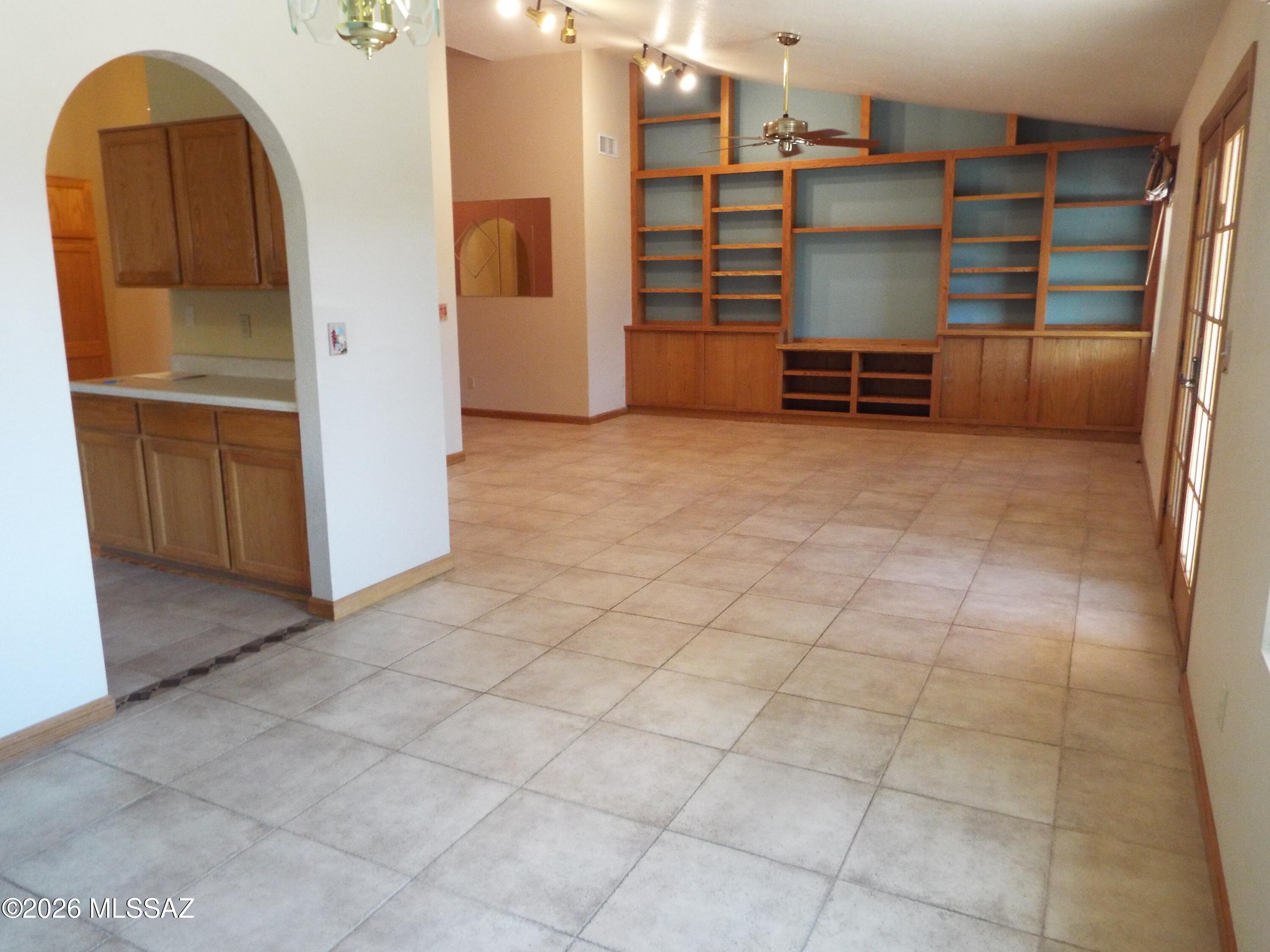 Elliott Homes At Rita Ranch (1-521) - Residential