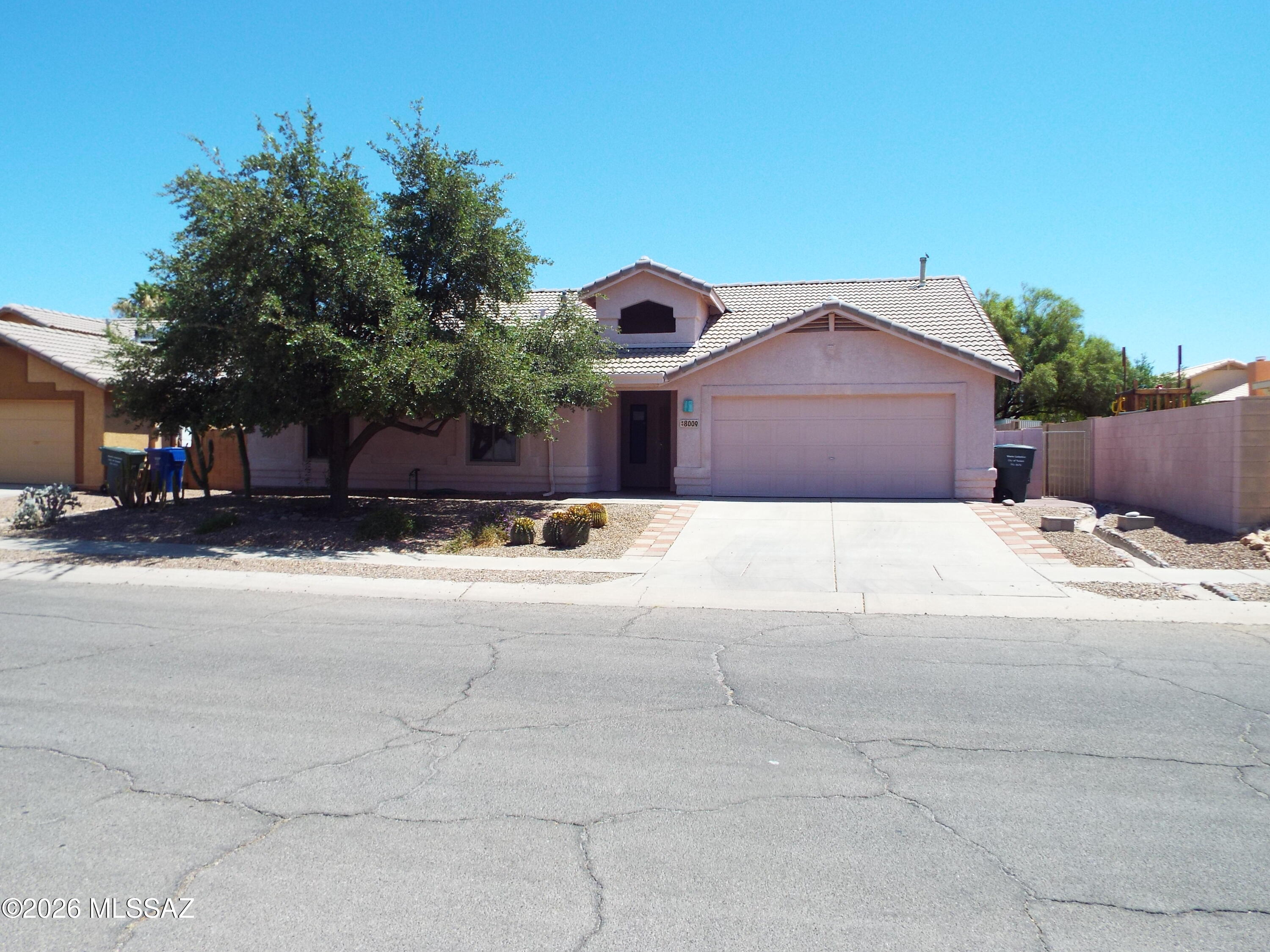 Elliott Homes At Rita Ranch (1-521) - Residential