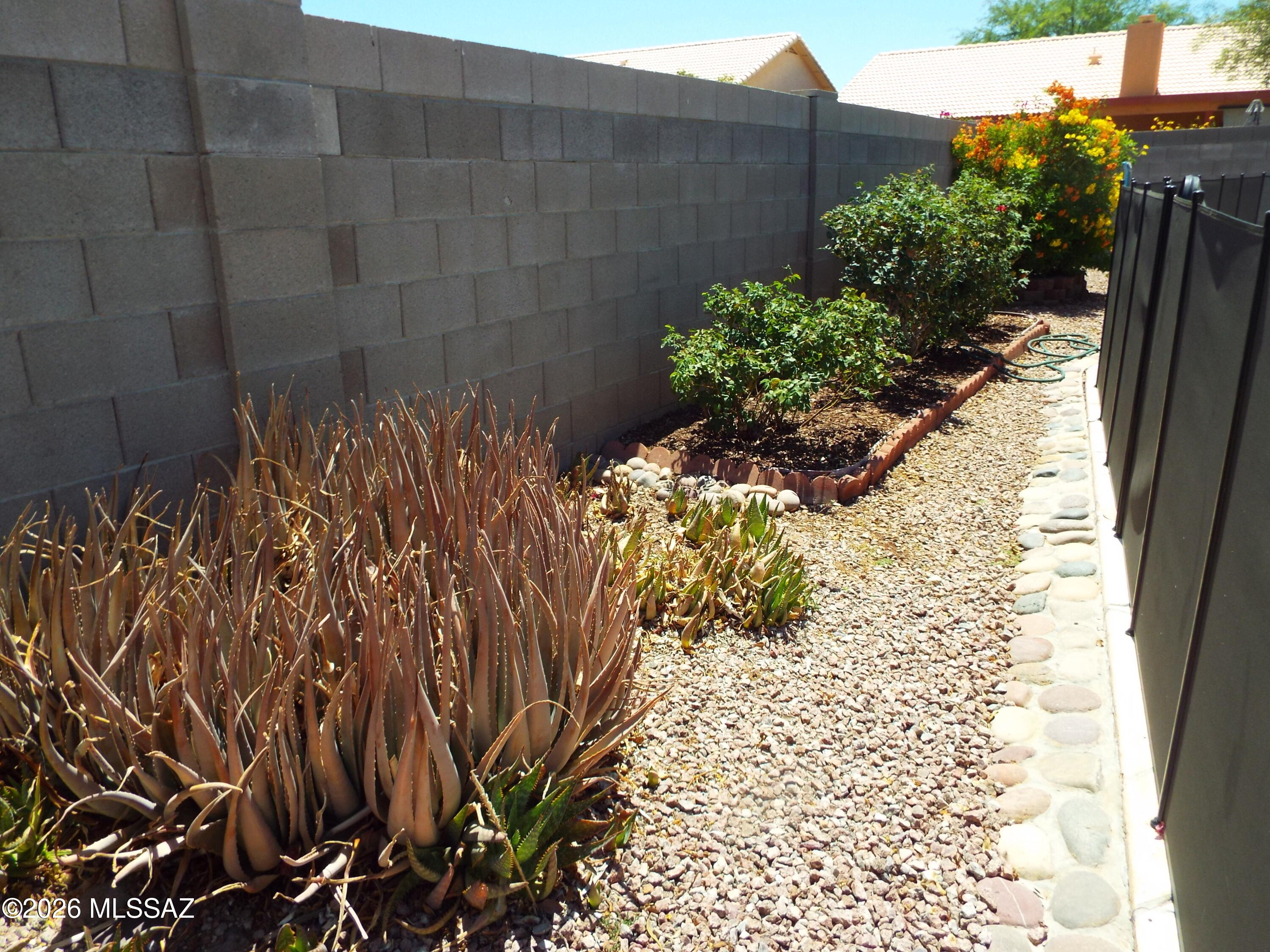 Elliott Homes At Rita Ranch (1-521) - Residential