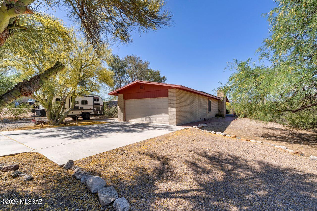 Rancho Del Este (1-128) - Residential