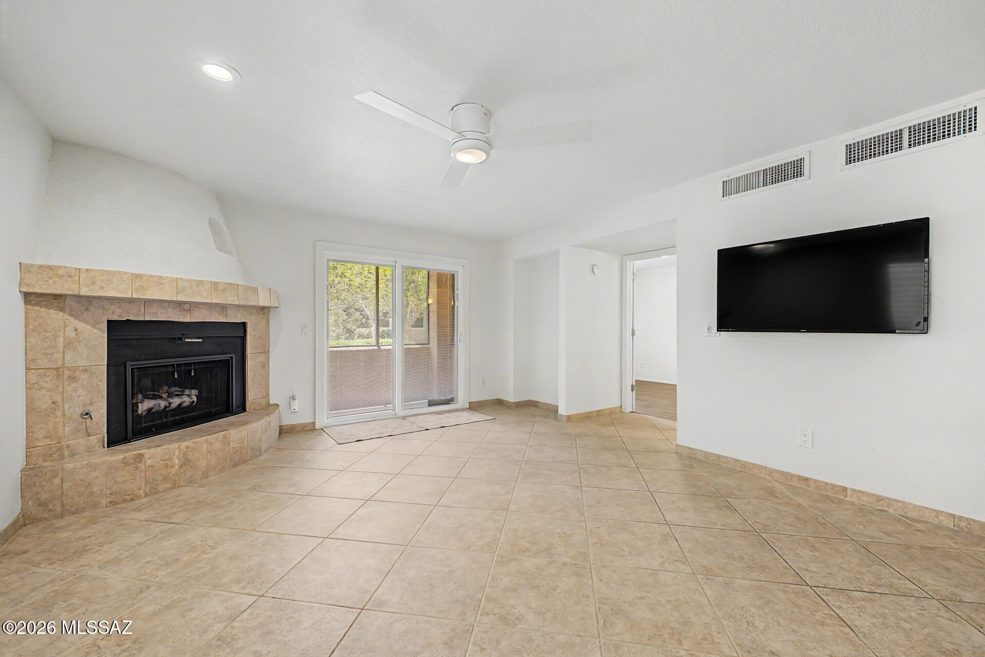 Las Casas Bellas Condo (1-44) - Residential