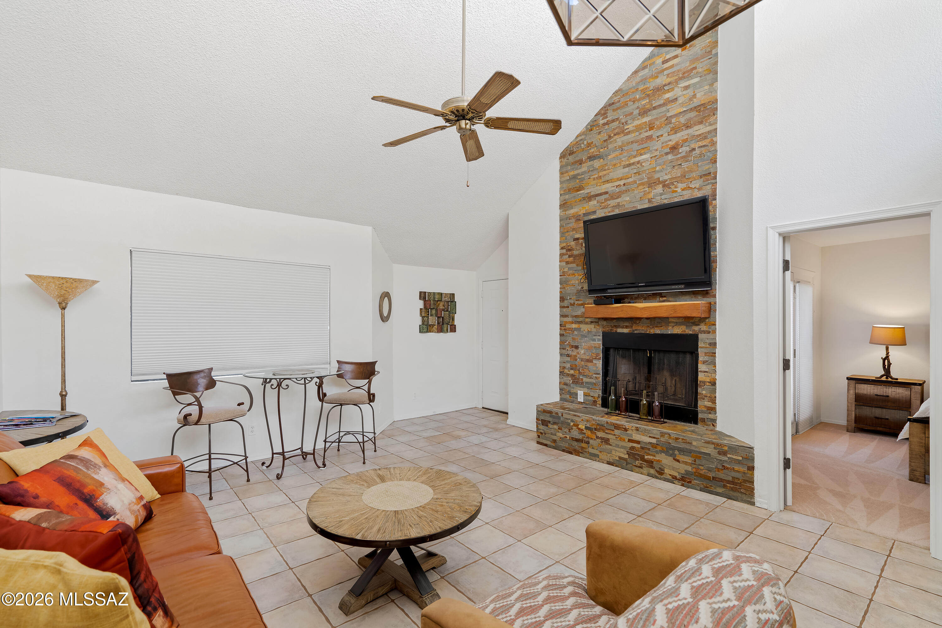 Casitas Real Condos. - Residential