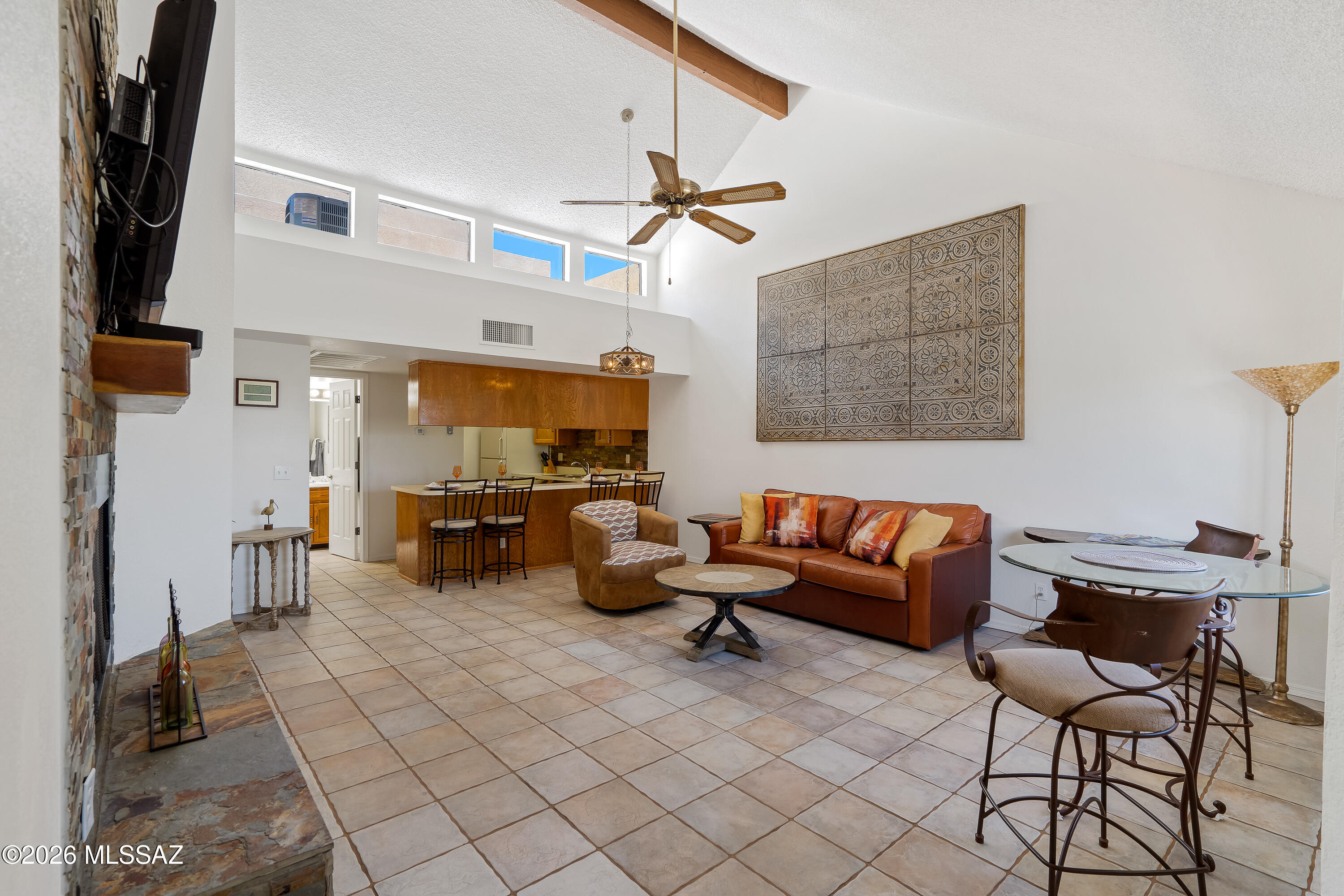 Casitas Real Condos. - Residential