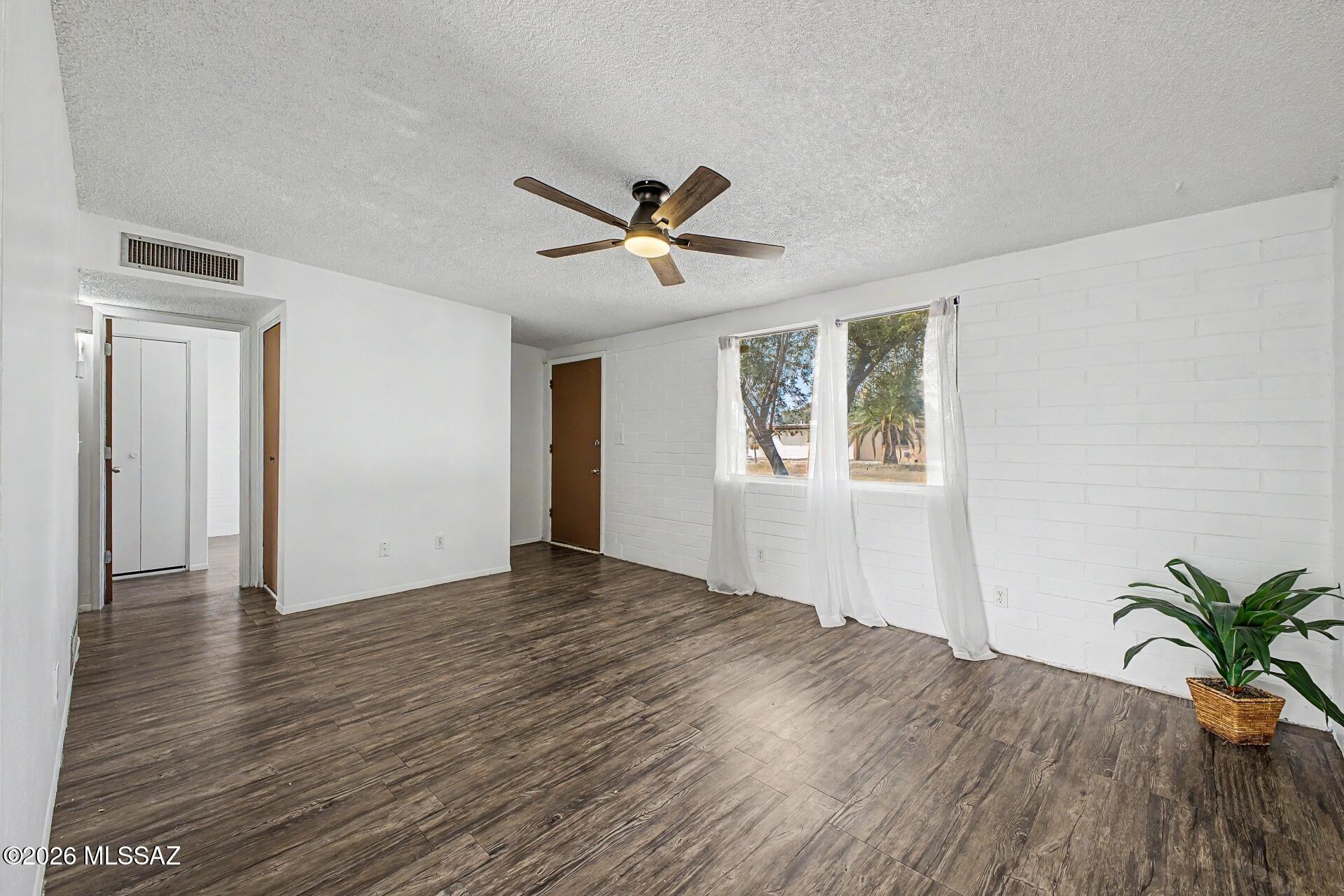 Palm Grove Clusters Resub (16-185) - Residential