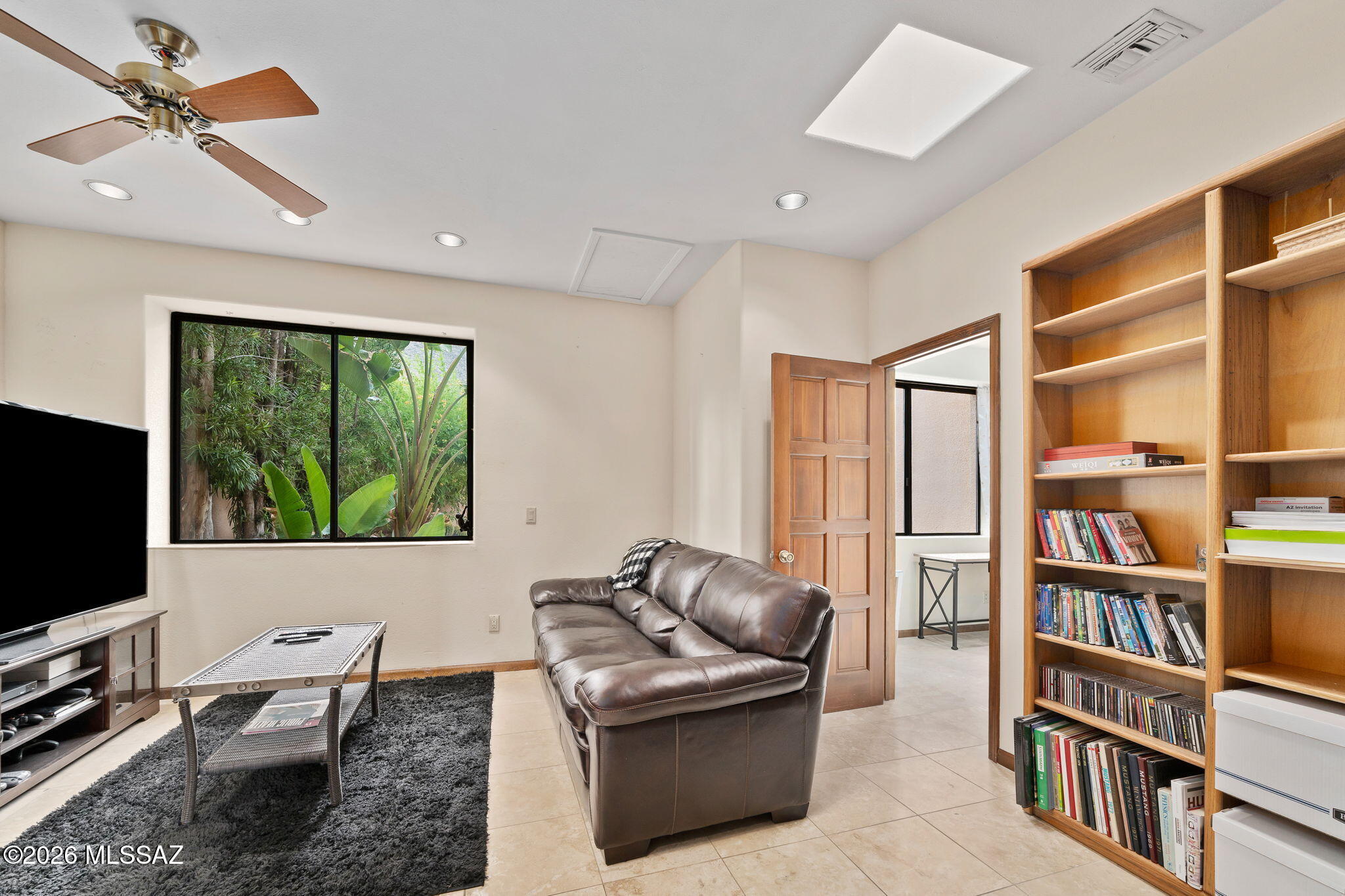 Finisterra II (211-302) - Residential